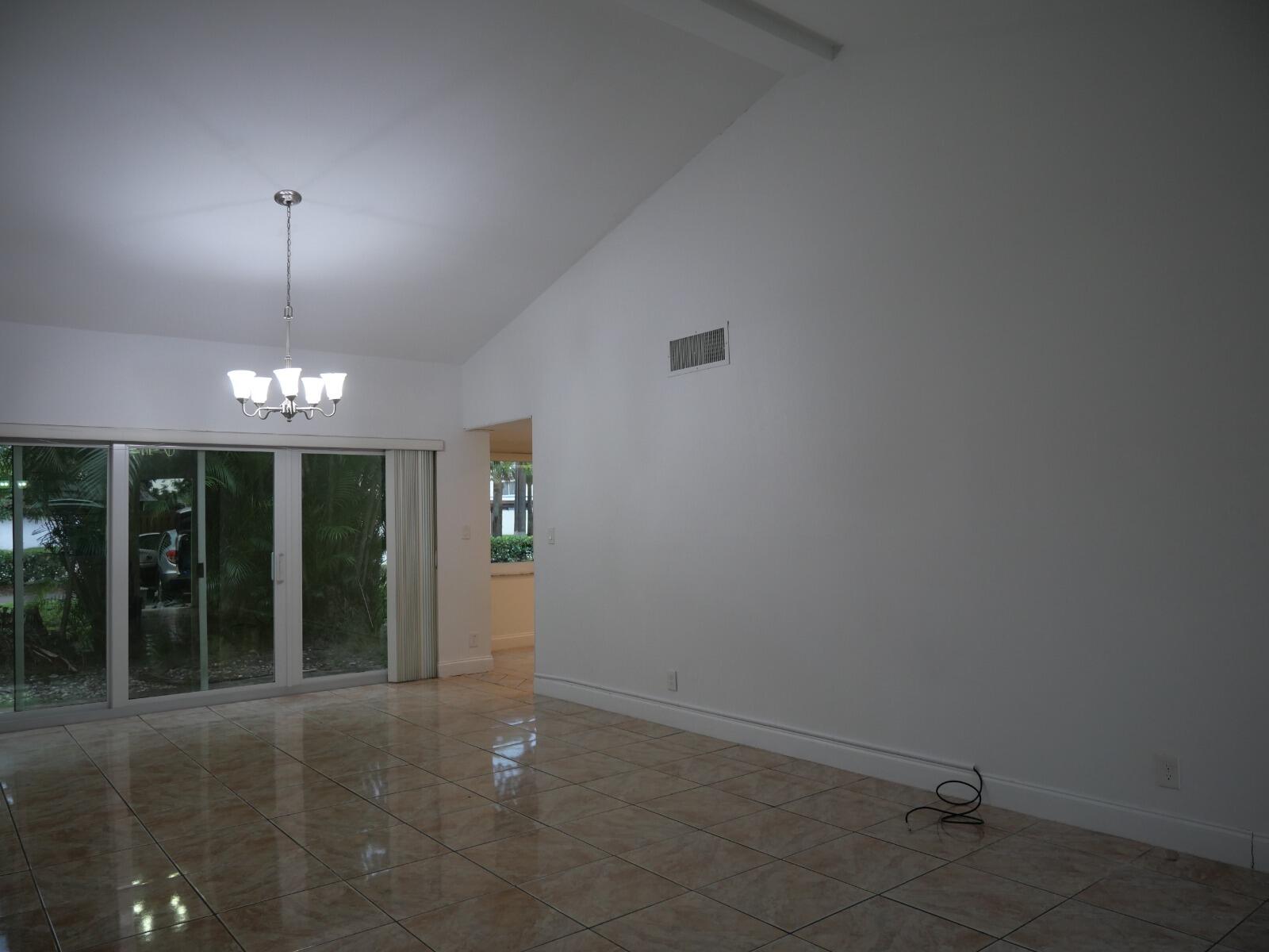 APPLE CREEK - Residential Lease