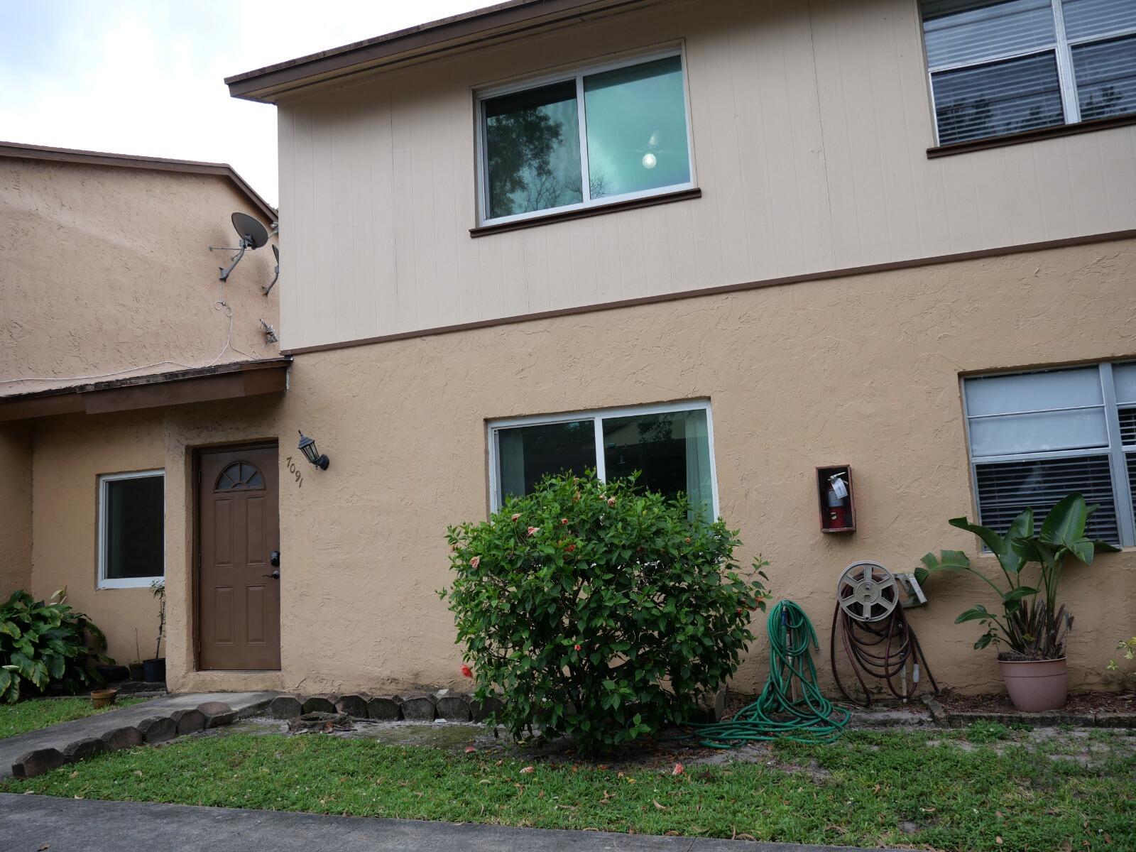 APPLE CREEK - Residential Lease