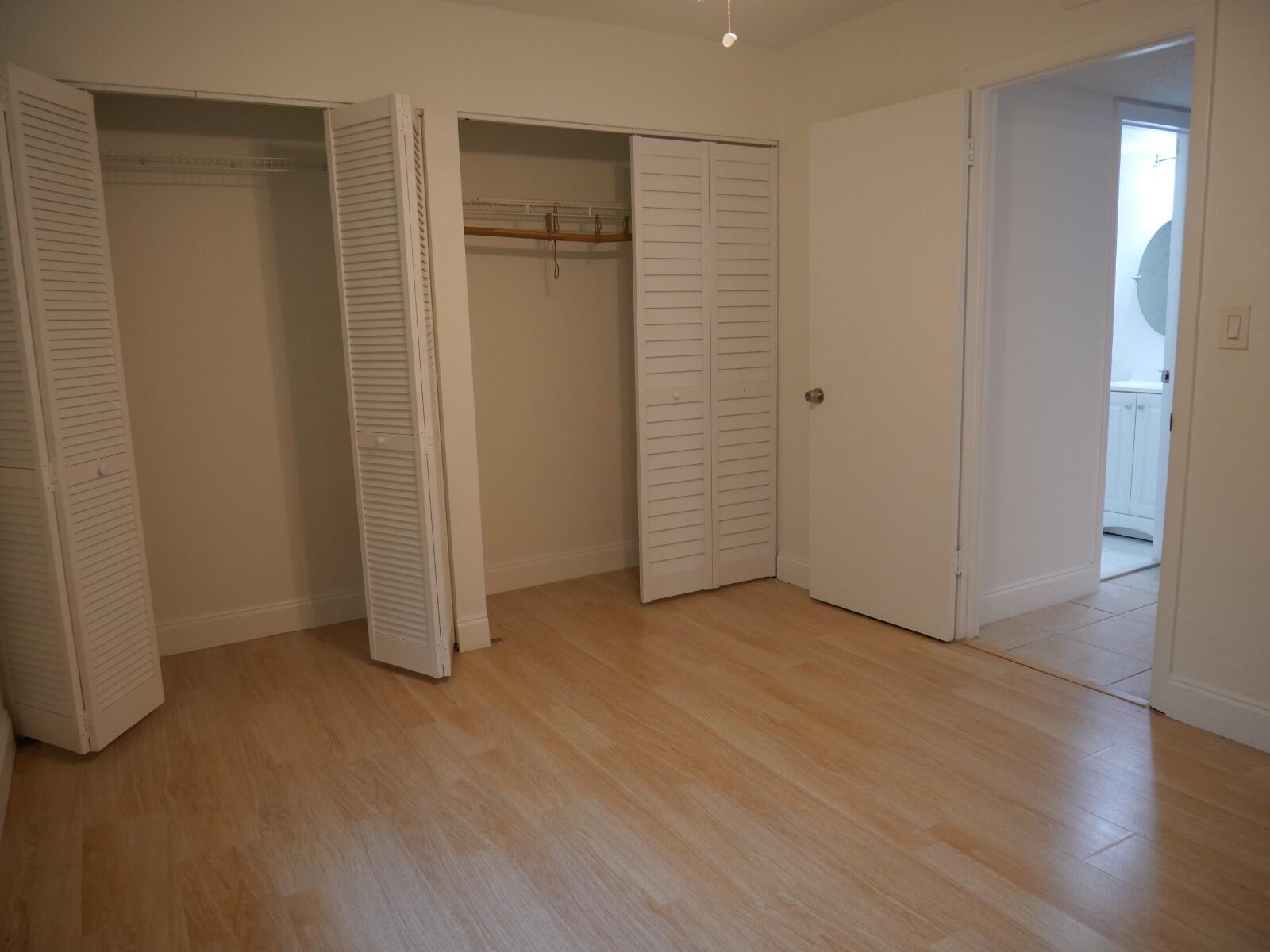 APPLE CREEK - Residential Lease