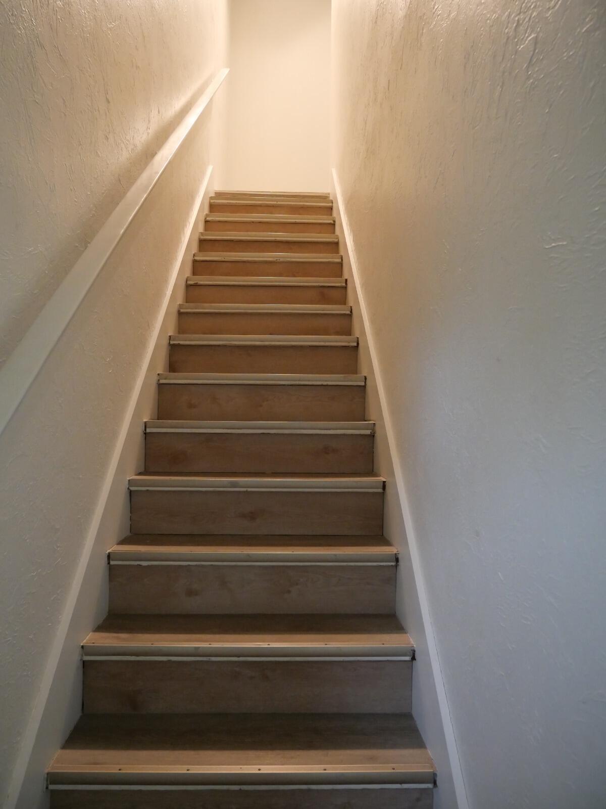 APPLE CREEK - Residential Lease