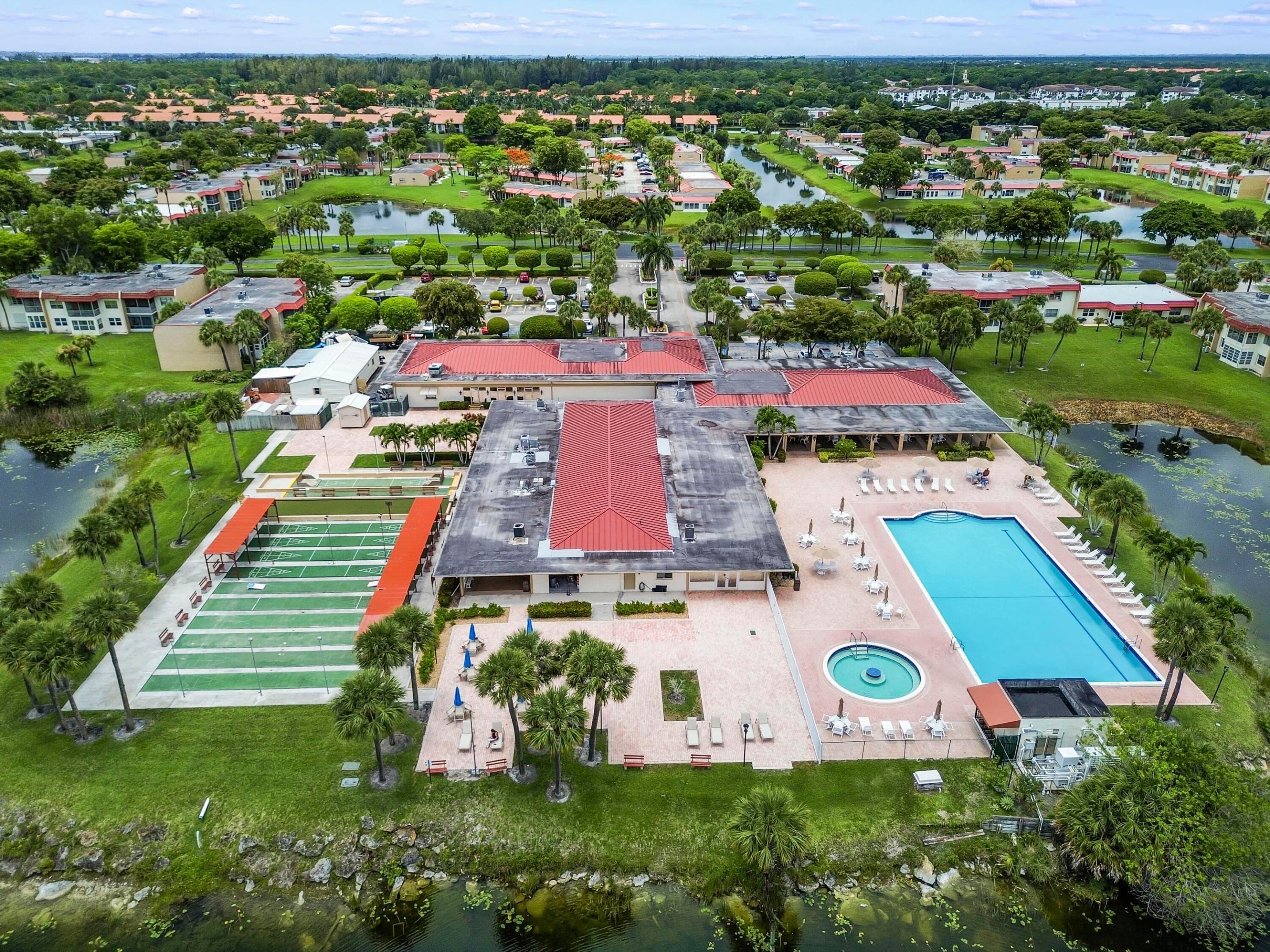 GOLDEN LAKES VILLAGE - Residential