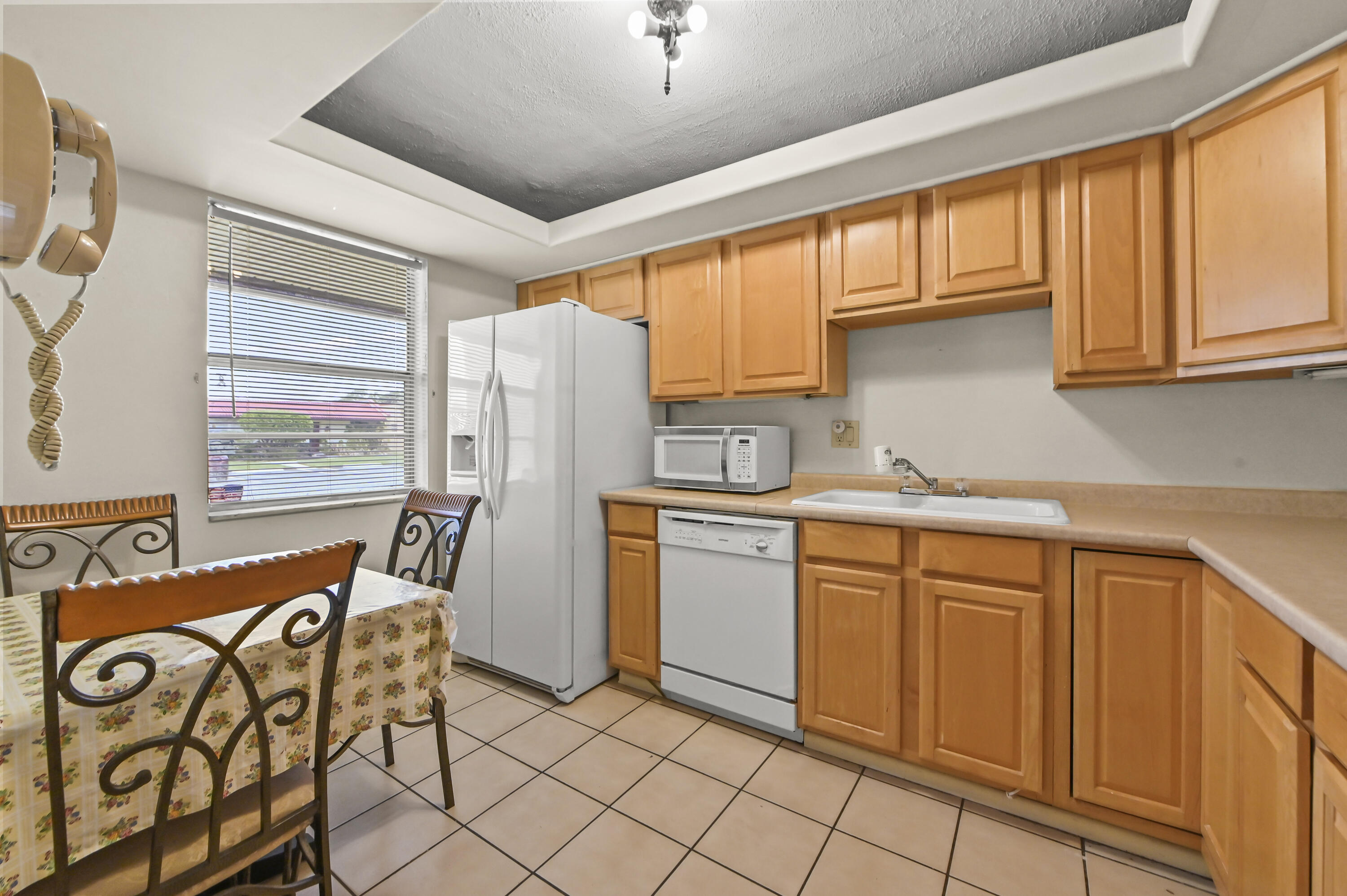 GOLDEN LAKES VILLAGE - Residential