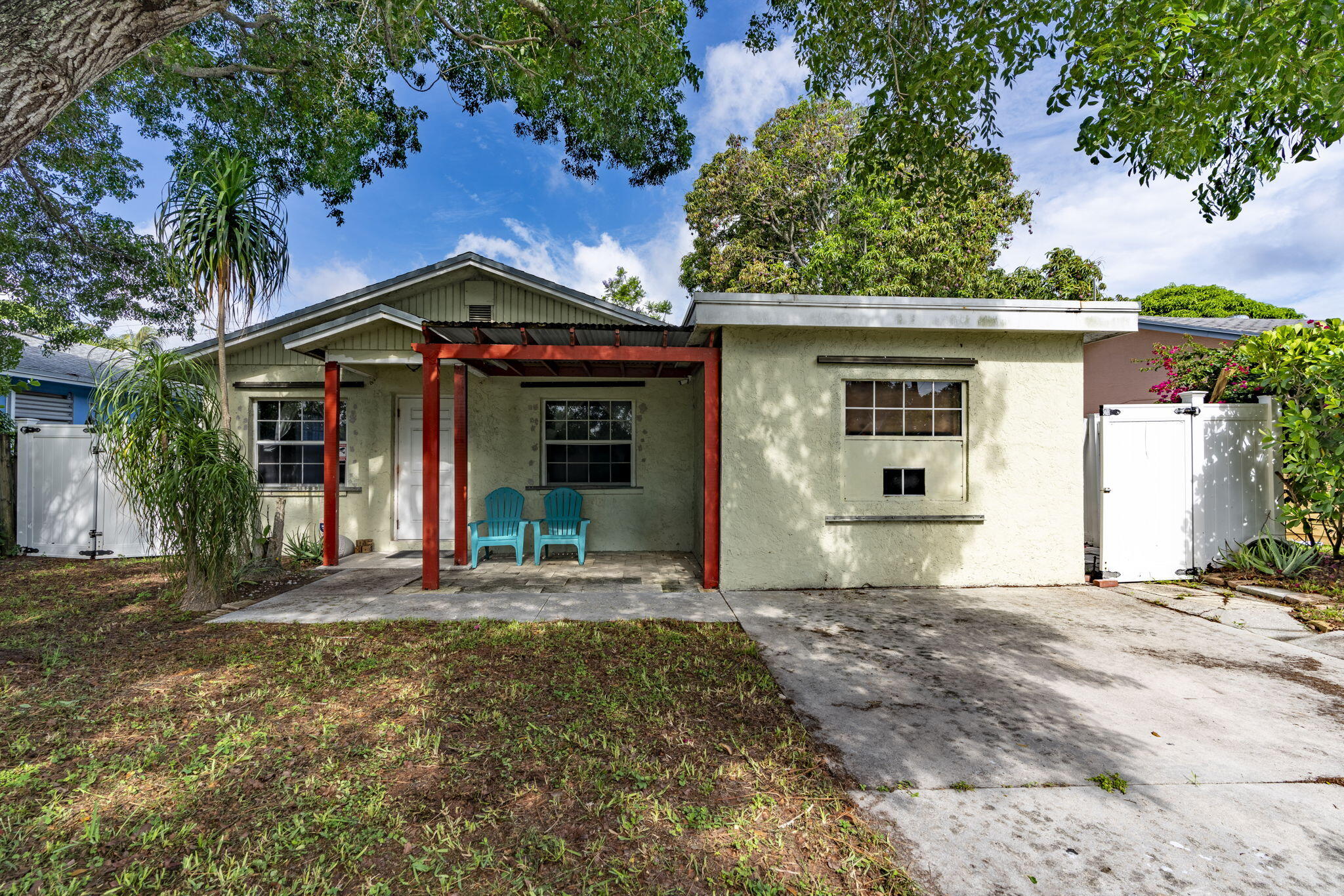 NO HOA! Affordable 3-bedroom, 2-bath single-family home with a large backyard in the heart of Boynton Beach. Prime location near Congress Avenue, shopping, dining, entertainment, parks, beaches, and I-95. Bright living spaces offer abundant natural light and a functional layout. The spacious backyard is perfect for entertaining, gardening, outdoor living, and room for pets. Three detached sheds provide valuable storage, workshop space, hobby areas, or room for tools and equipment. A great opportunity for first-time buyers, investors, or seasonal residents seeking value and the freedom of homeownership without HOA fees or restrictions.