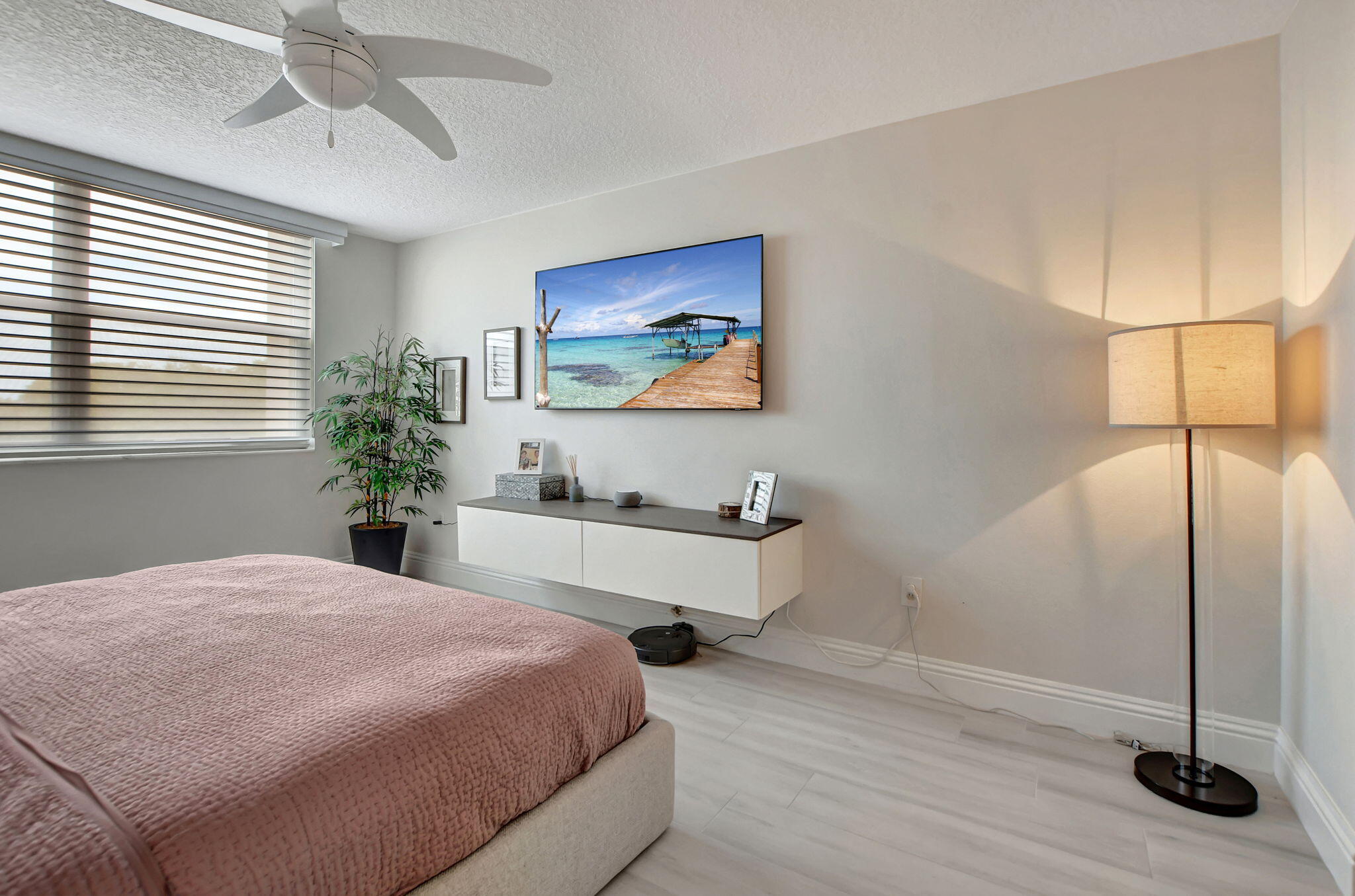 HIGHLAND BEACH CLUB CONDO - Residential Lease