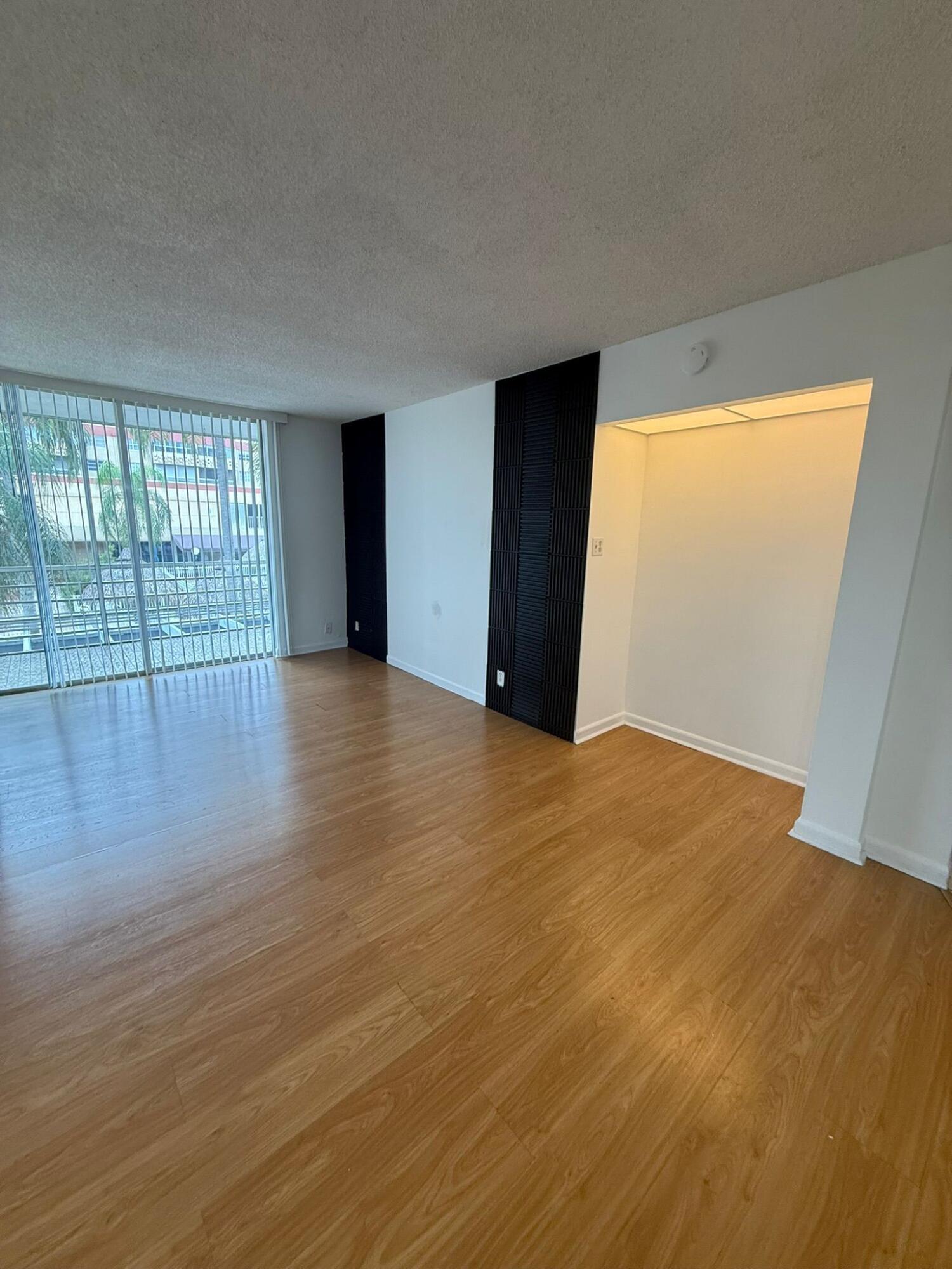 POLYNESIAN GARDENS CONDOMINIUM - Residential Lease