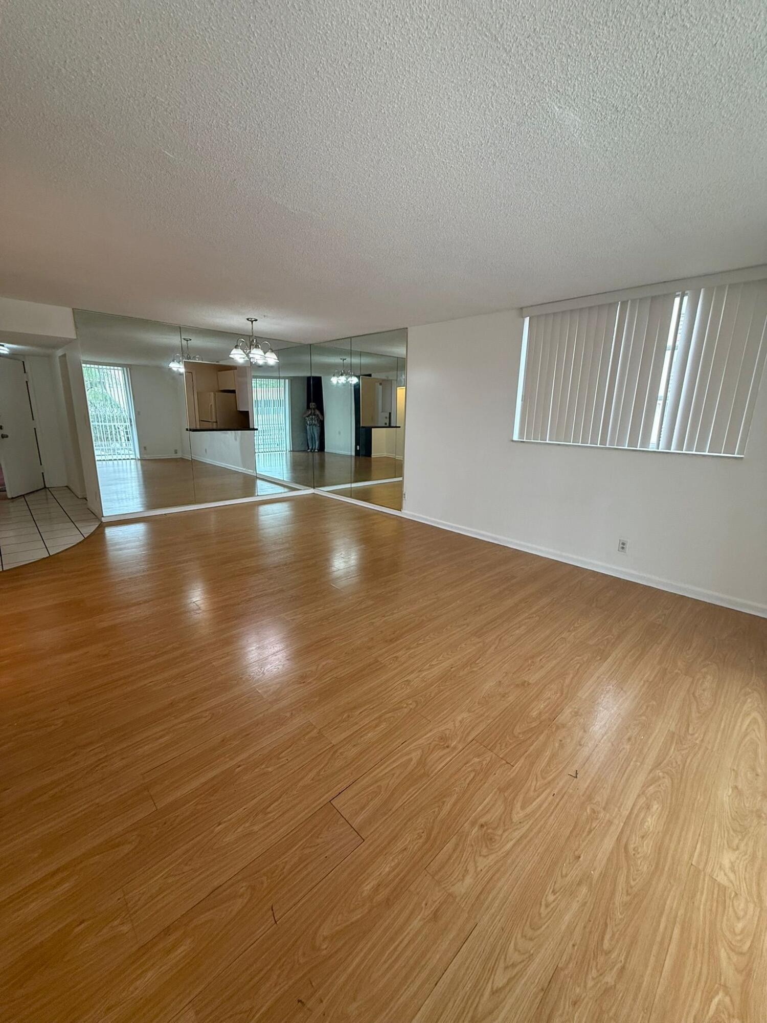 POLYNESIAN GARDENS CONDOMINIUM - Residential Lease