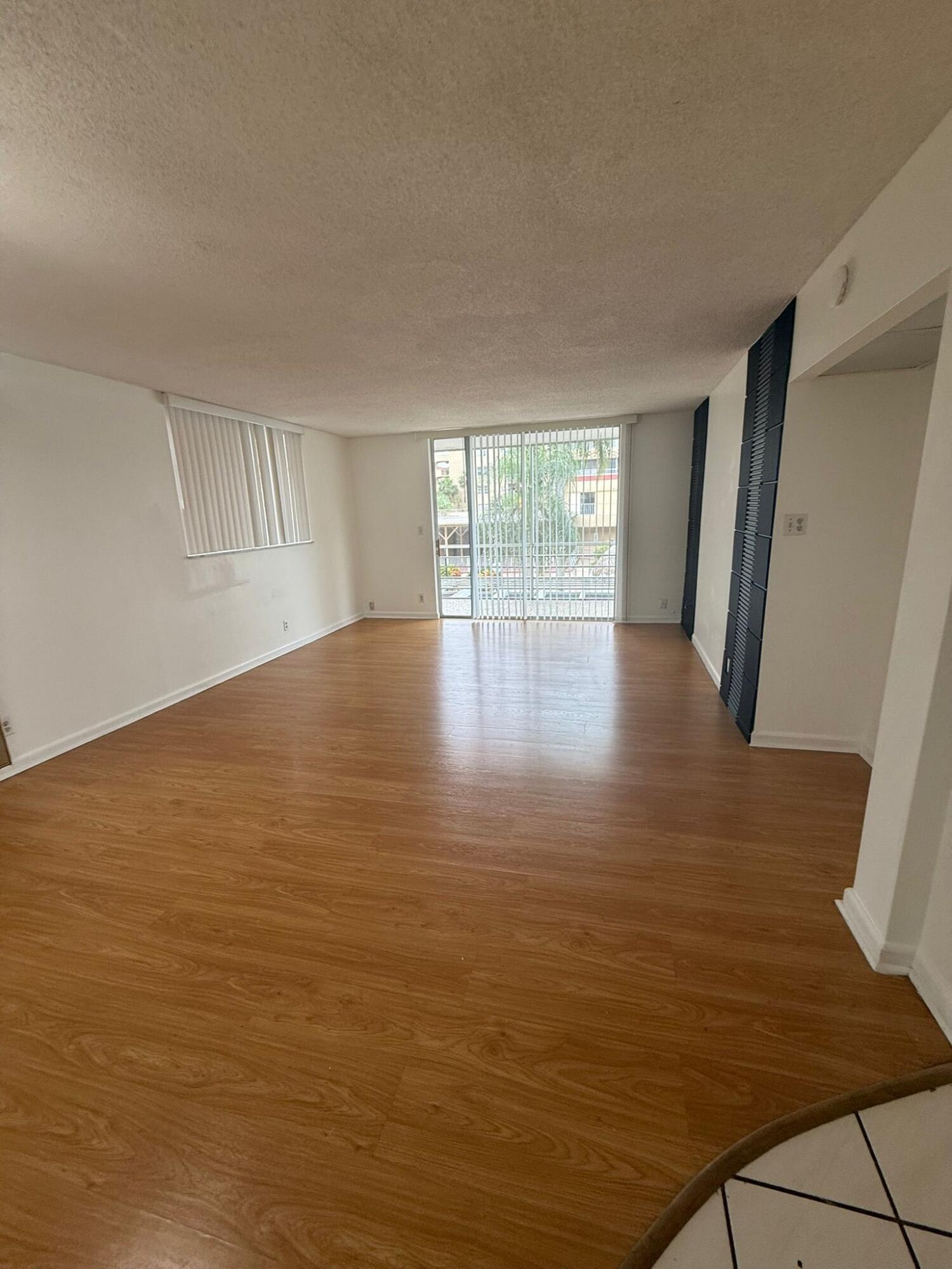 POLYNESIAN GARDENS CONDOMINIUM - Residential Lease