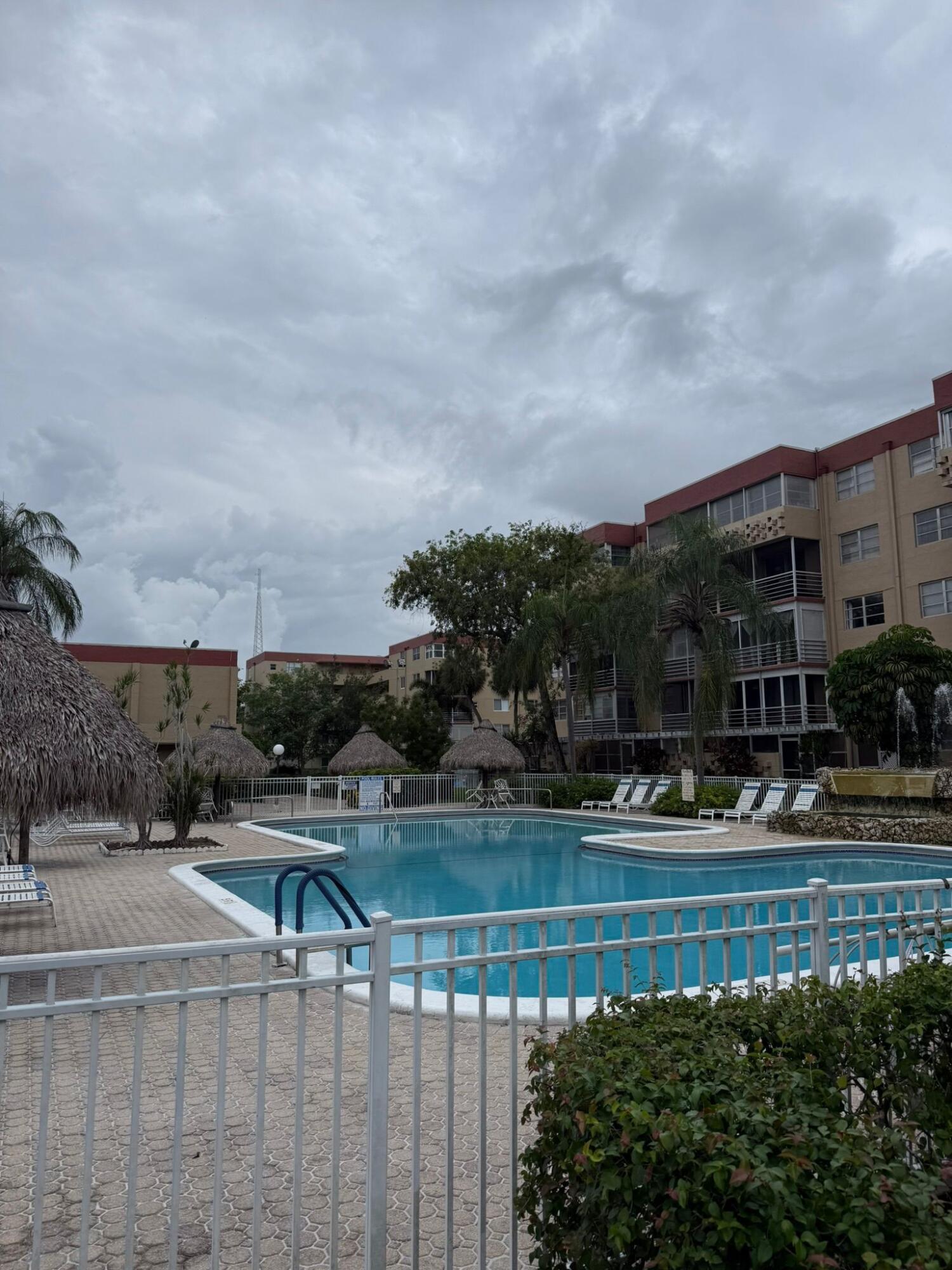 POLYNESIAN GARDENS CONDOMINIUM - Residential Lease