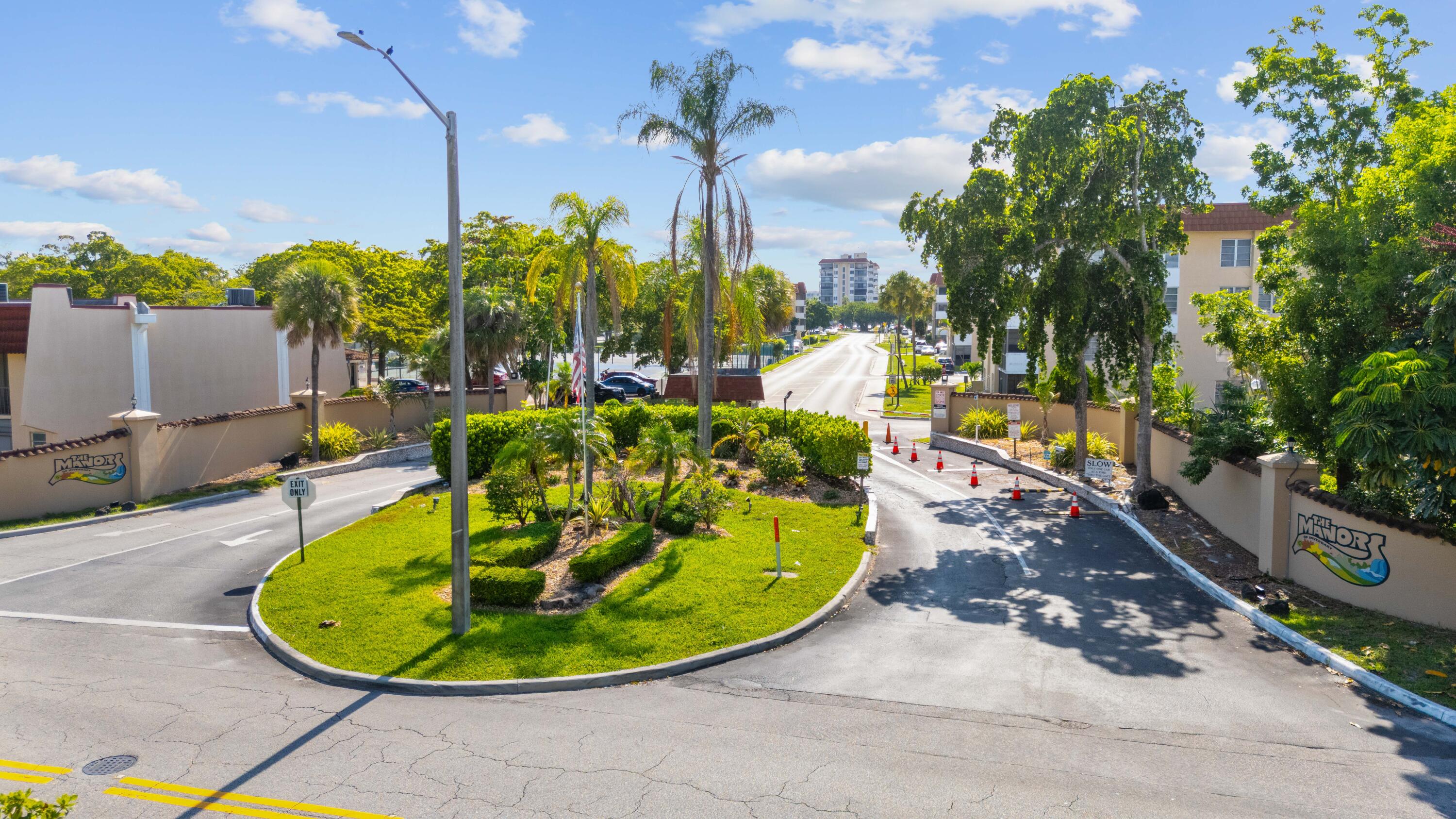 MANORS OF INVERRARY I-3 - Residential
