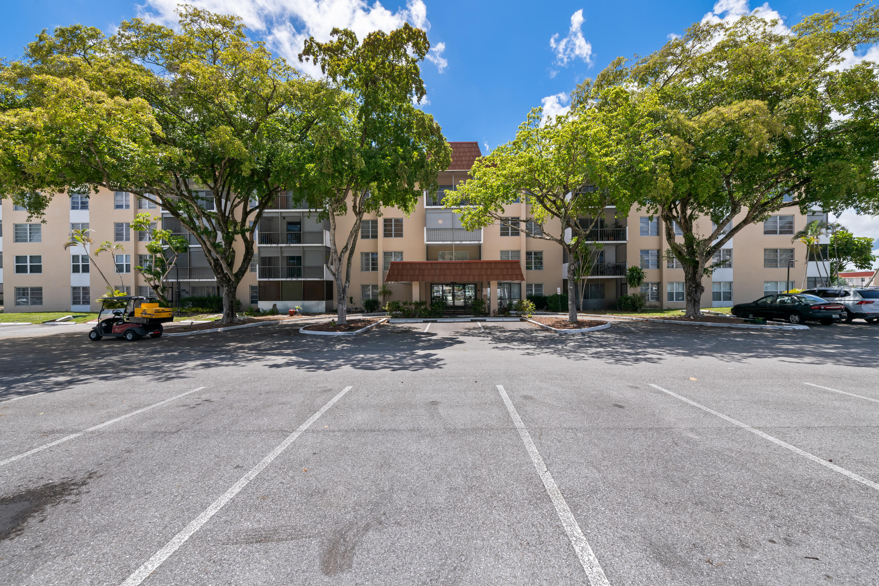 MANORS OF INVERRARY I-3 - Residential