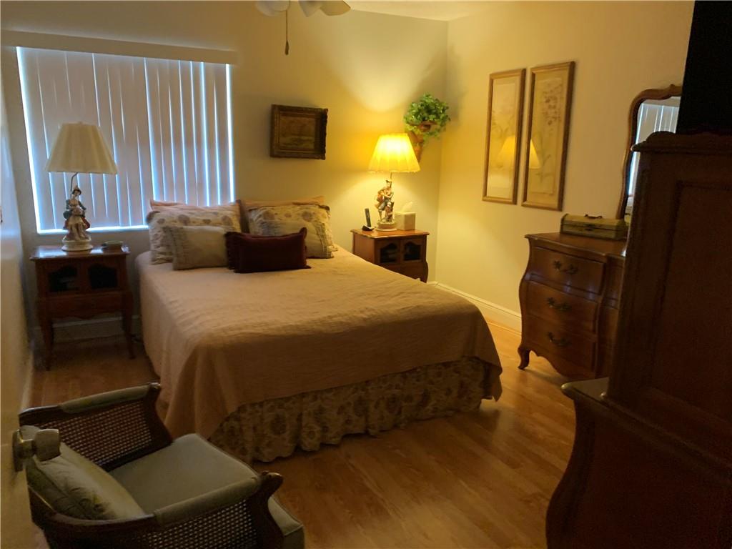 KINGS POINT - Residential