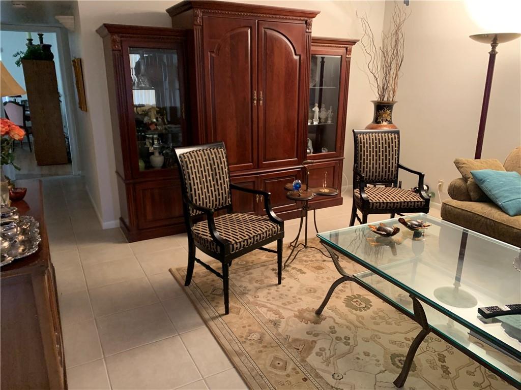 KINGS POINT - Residential