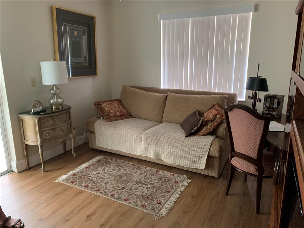 KINGS POINT - Residential