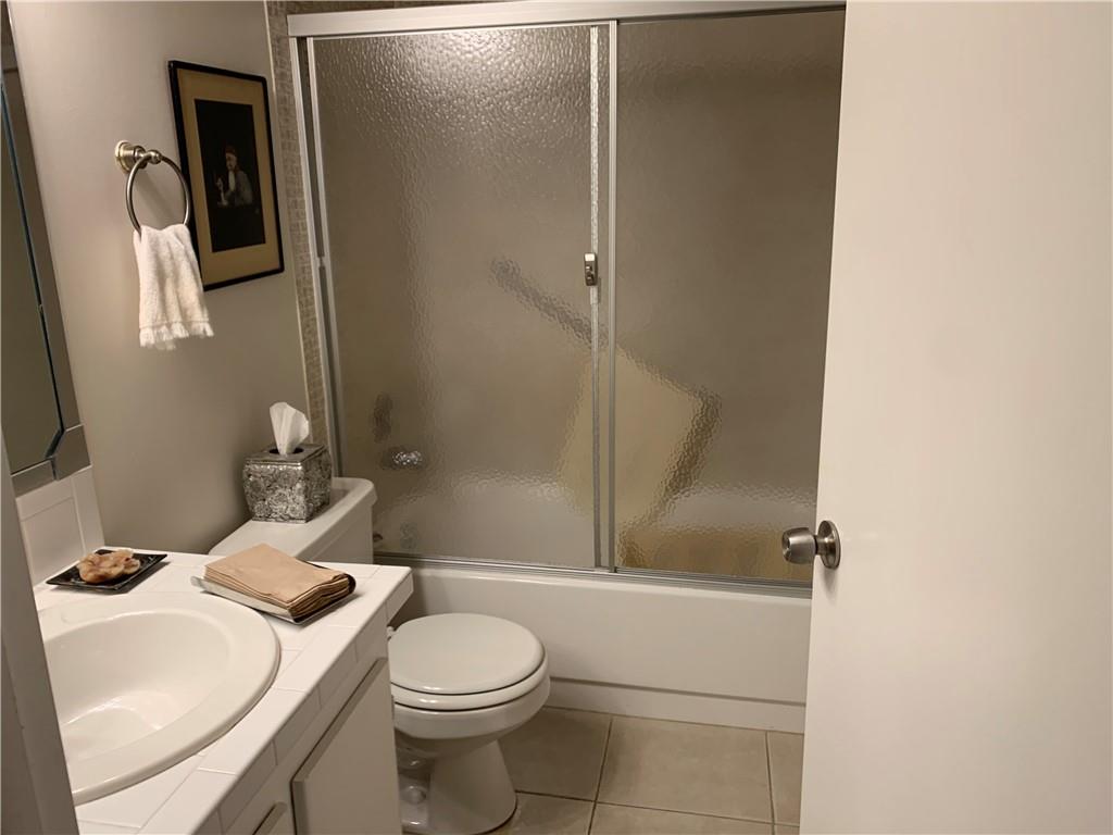 KINGS POINT - Residential