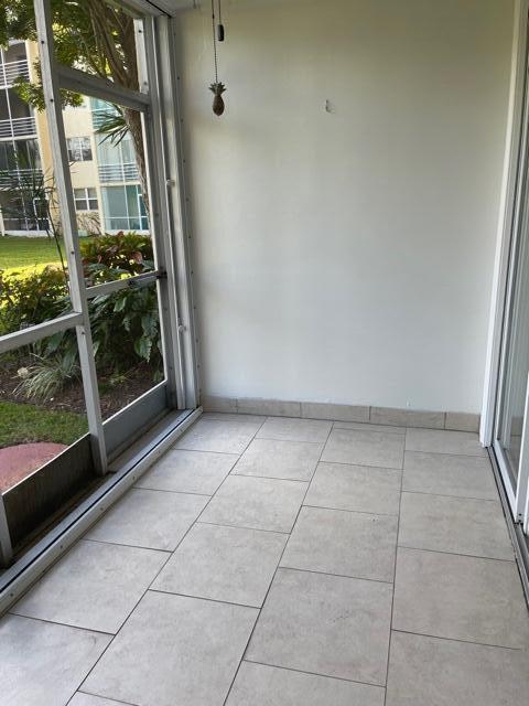 GARDEN-AIRE VILLAGE - Residential