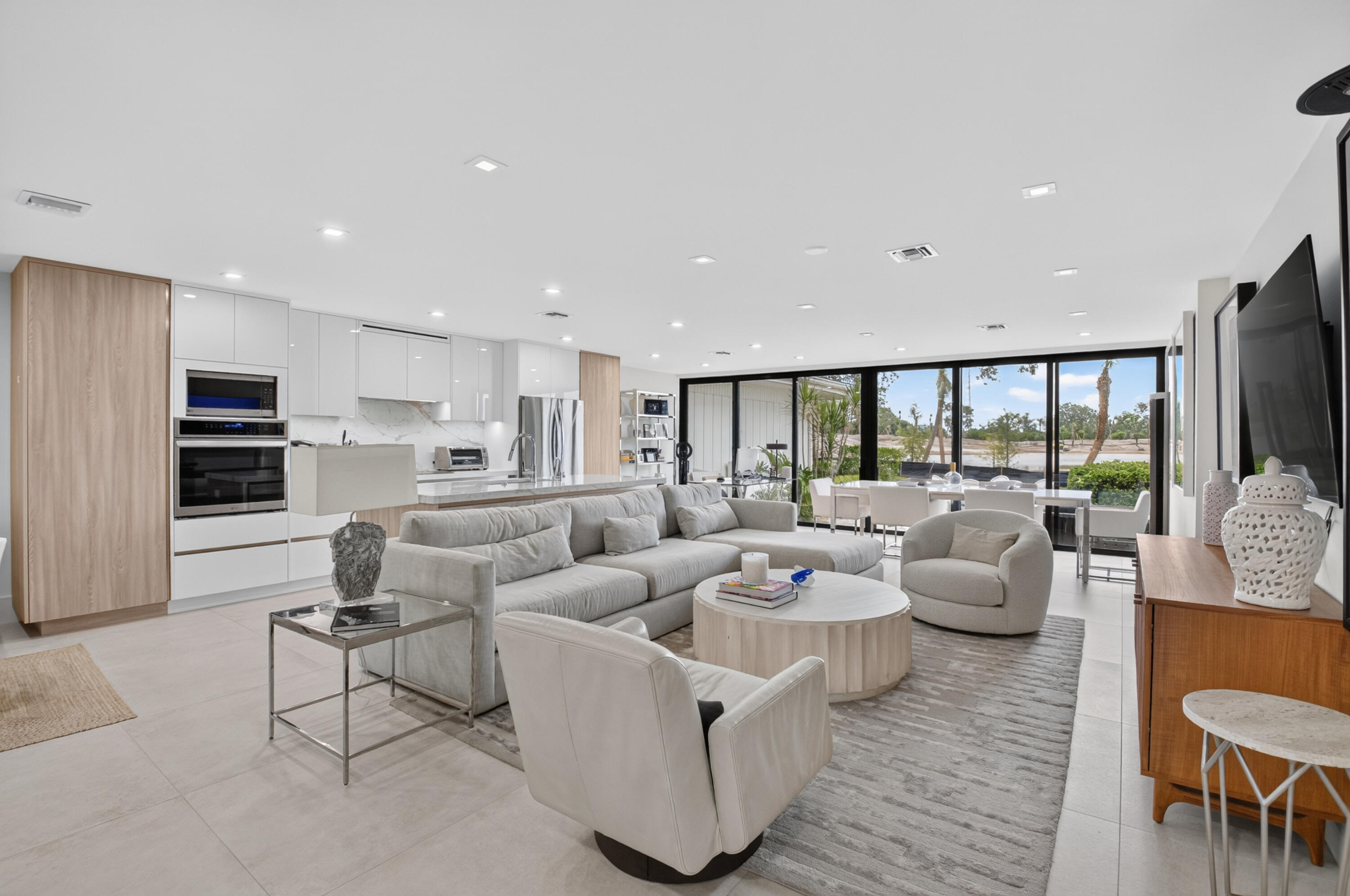 Bridgewood Villa - Residential
