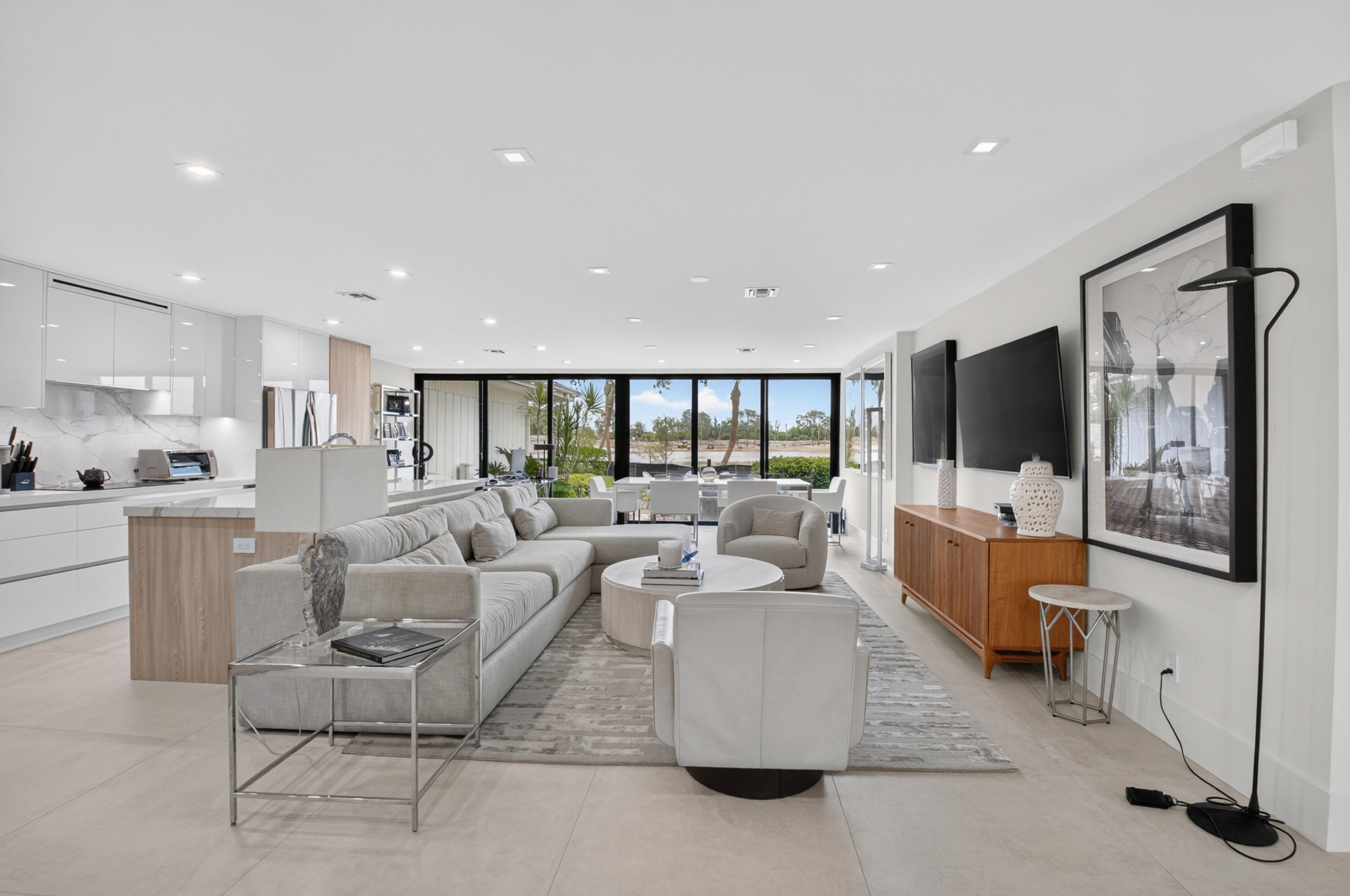 Bridgewood Villa - Residential