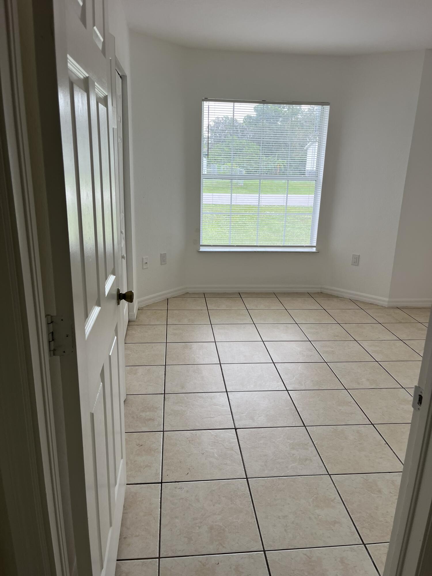 TREASURE ISLAND UNIT 2 - Residential