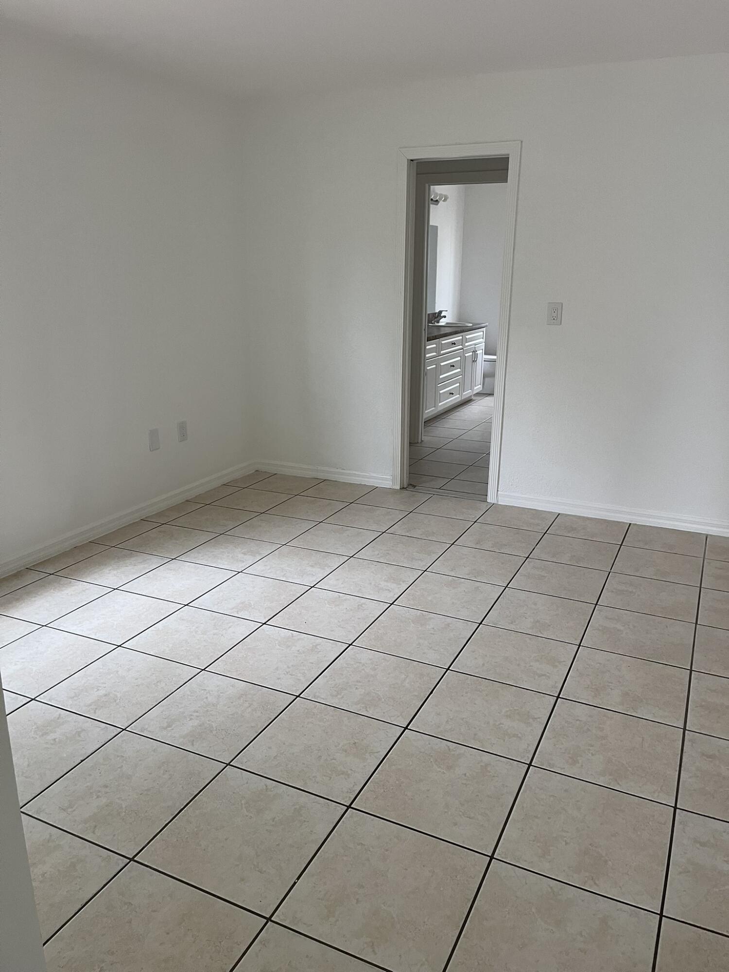 TREASURE ISLAND UNIT 2 - Residential