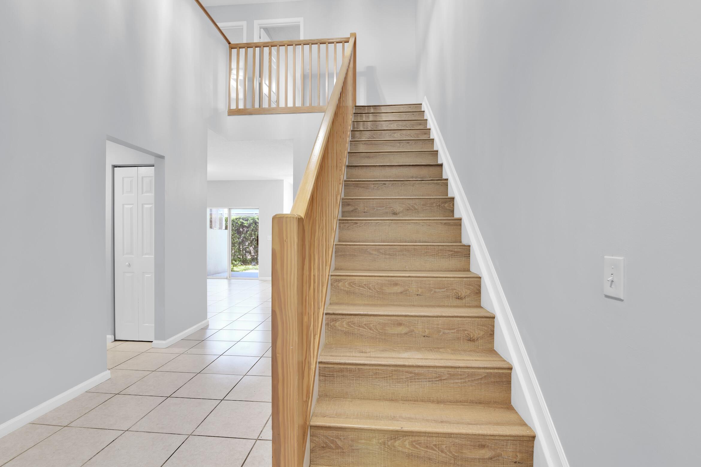 MIZNER POINTE OF BOCA VIA ANCHO - Residential