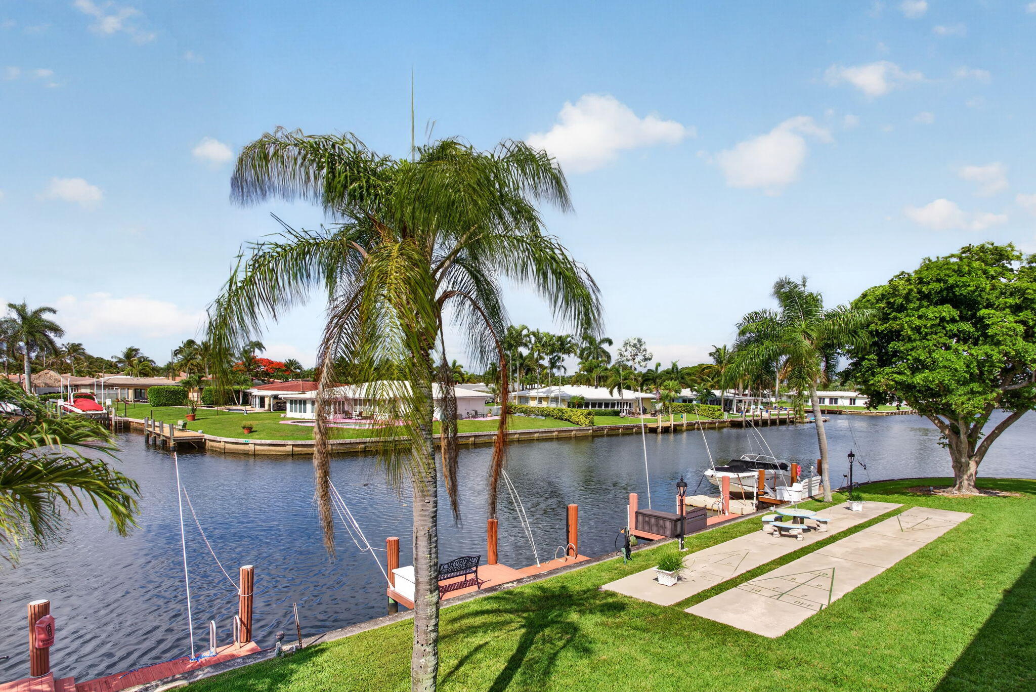 POMPANO LODGE CO-OP - Residential