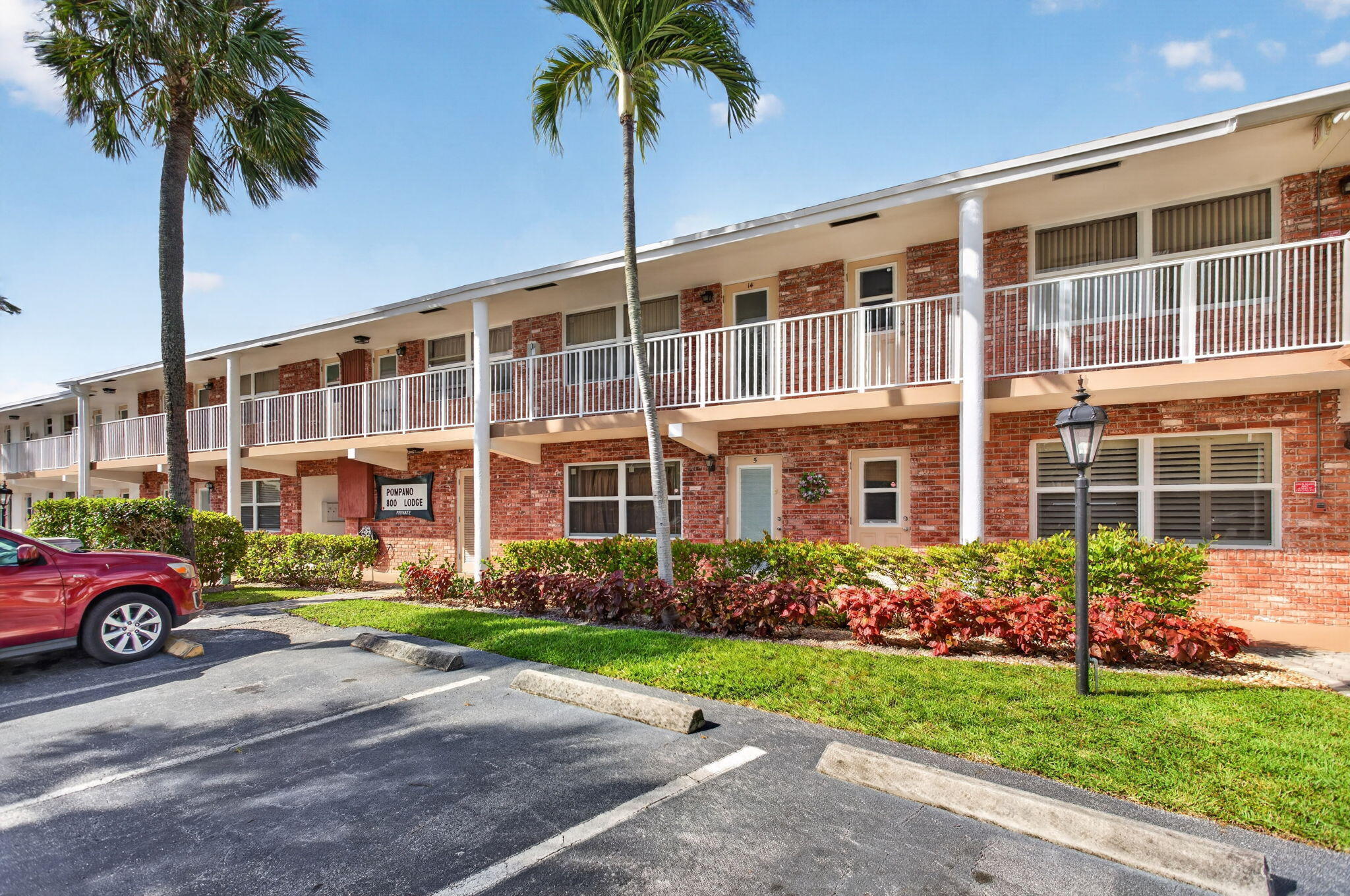 POMPANO LODGE CO-OP - Residential