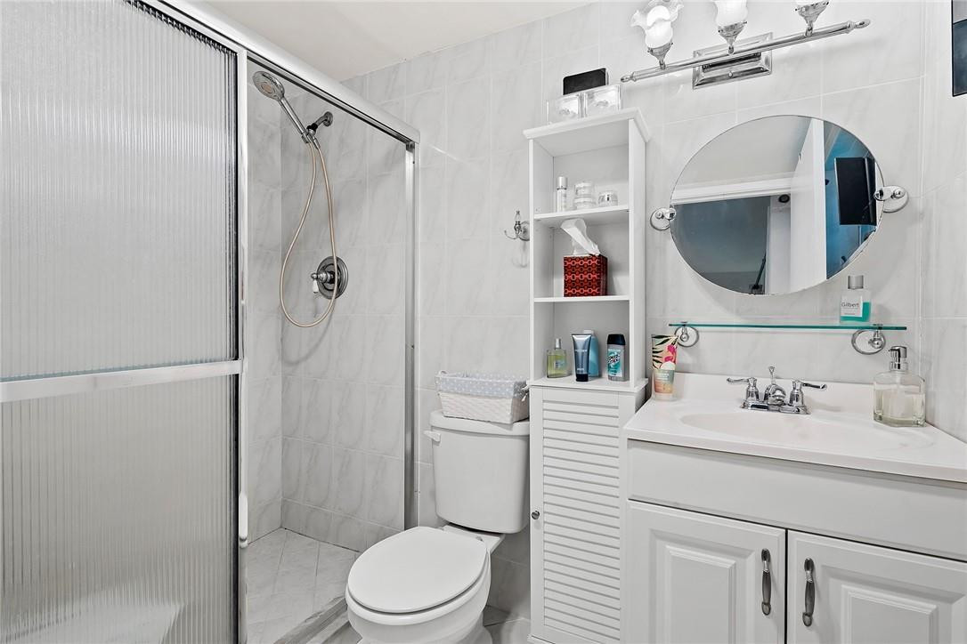 HILLCREST CONDO NO 5 - Residential