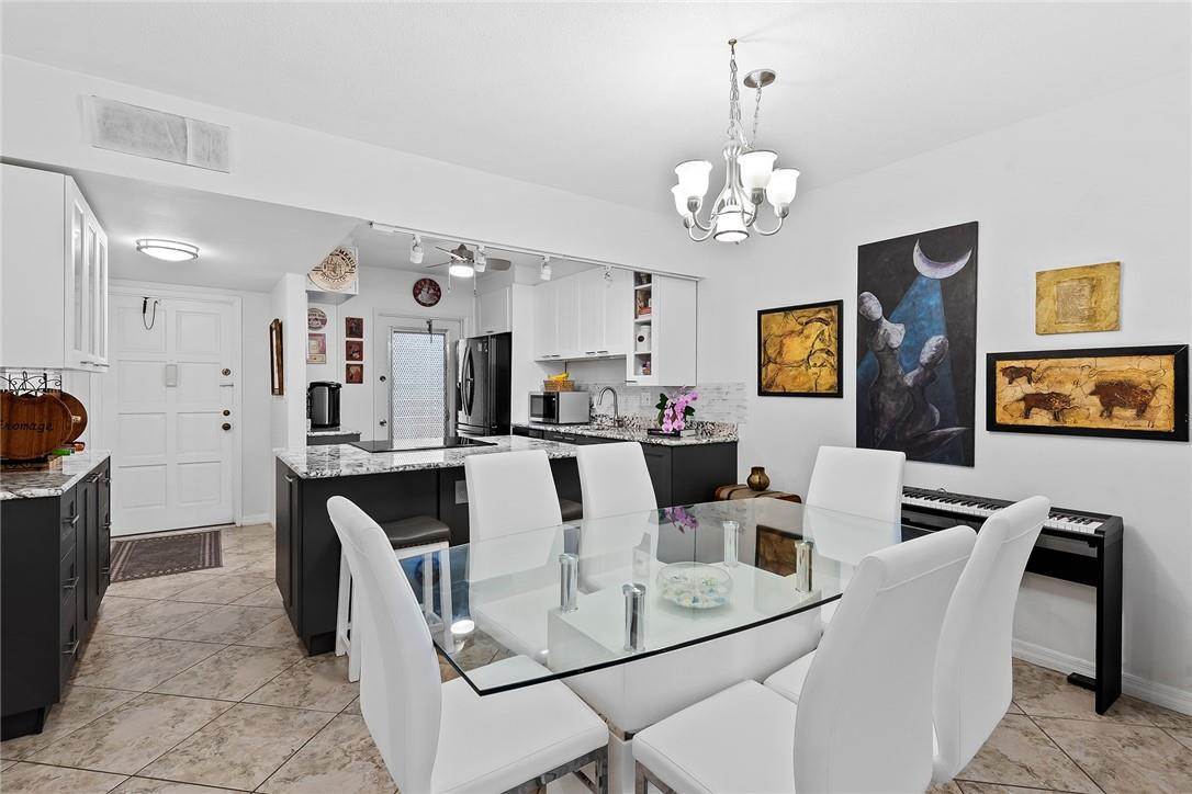 HILLCREST CONDO NO 5 - Residential