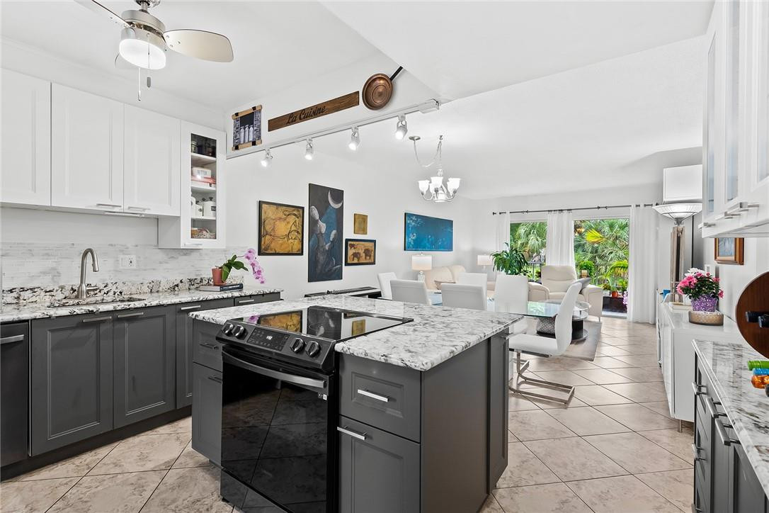 HILLCREST CONDO NO 5 - Residential