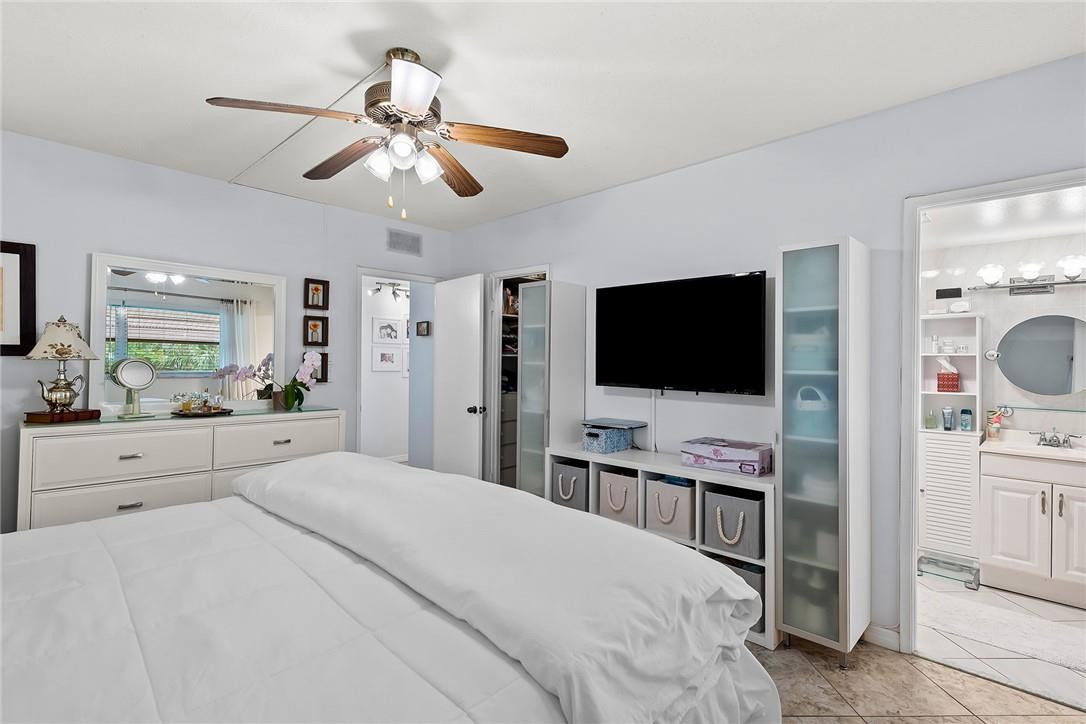 HILLCREST CONDO NO 5 - Residential