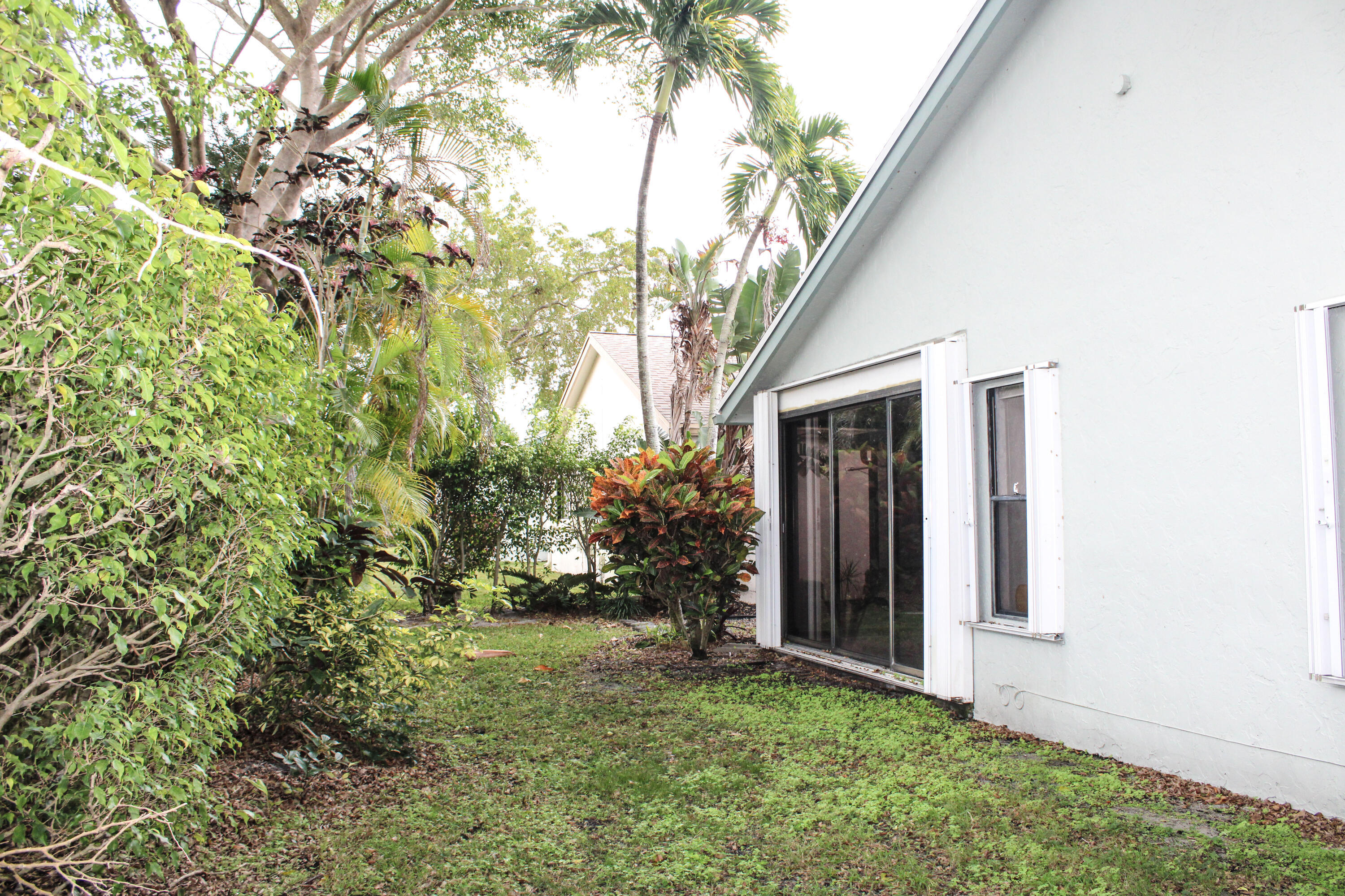 RAINBERRY BAY SEC 3 - Residential Lease