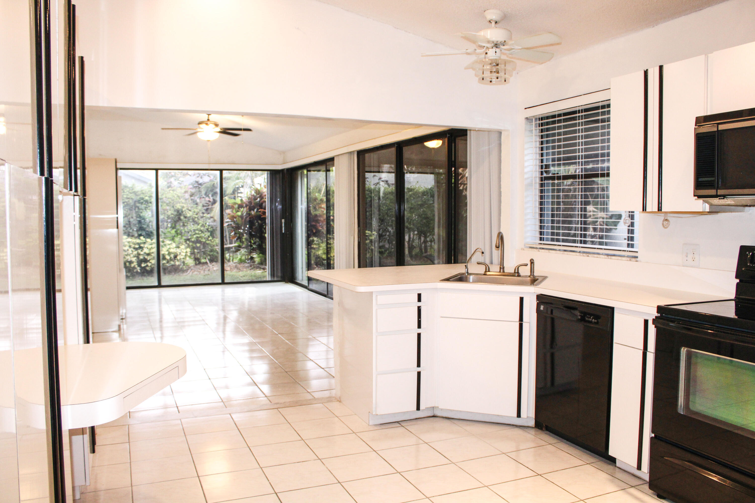RAINBERRY BAY SEC 3 - Residential Lease