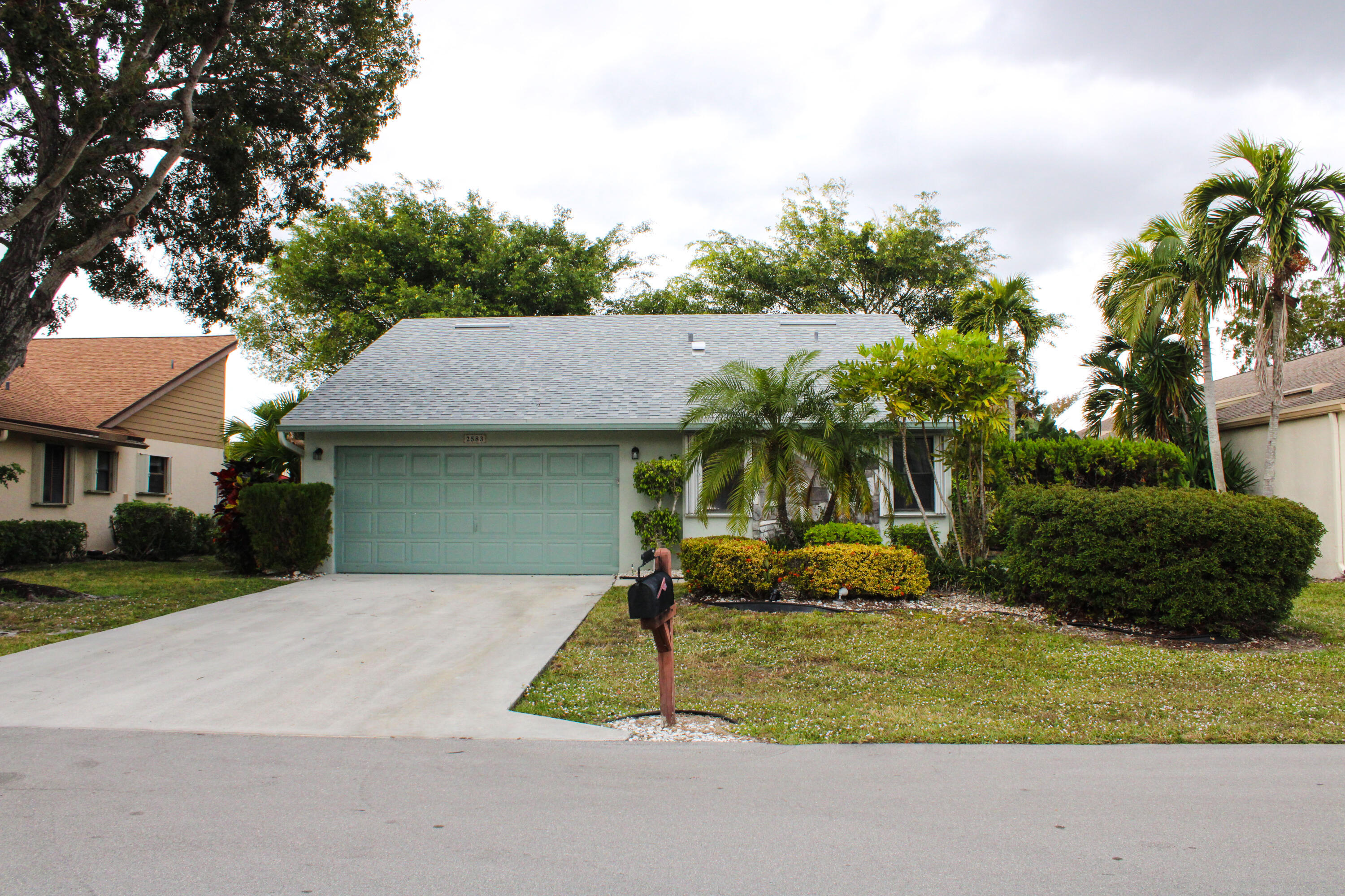 Charming 2-bedroom, 2-bath home located in Rainberry Bay, a gated 55+ community in Delray Beach just a few miles from downtown and the beach. This well-maintained residence offers comfortable living in a vibrant, active neighborhood. Rainberry Bay features fantastic amenities including tennis courts, pickleball, multiple swimming pools, a clubhouse with a fitness center, and even a theater for live performances. Residents enjoy a strong sense of community, beautifully landscaped grounds, and convenient access to shopping, dining, and entertainment. Perfect for those seeking a relaxed, active lifestyle in a prime South Florida location.