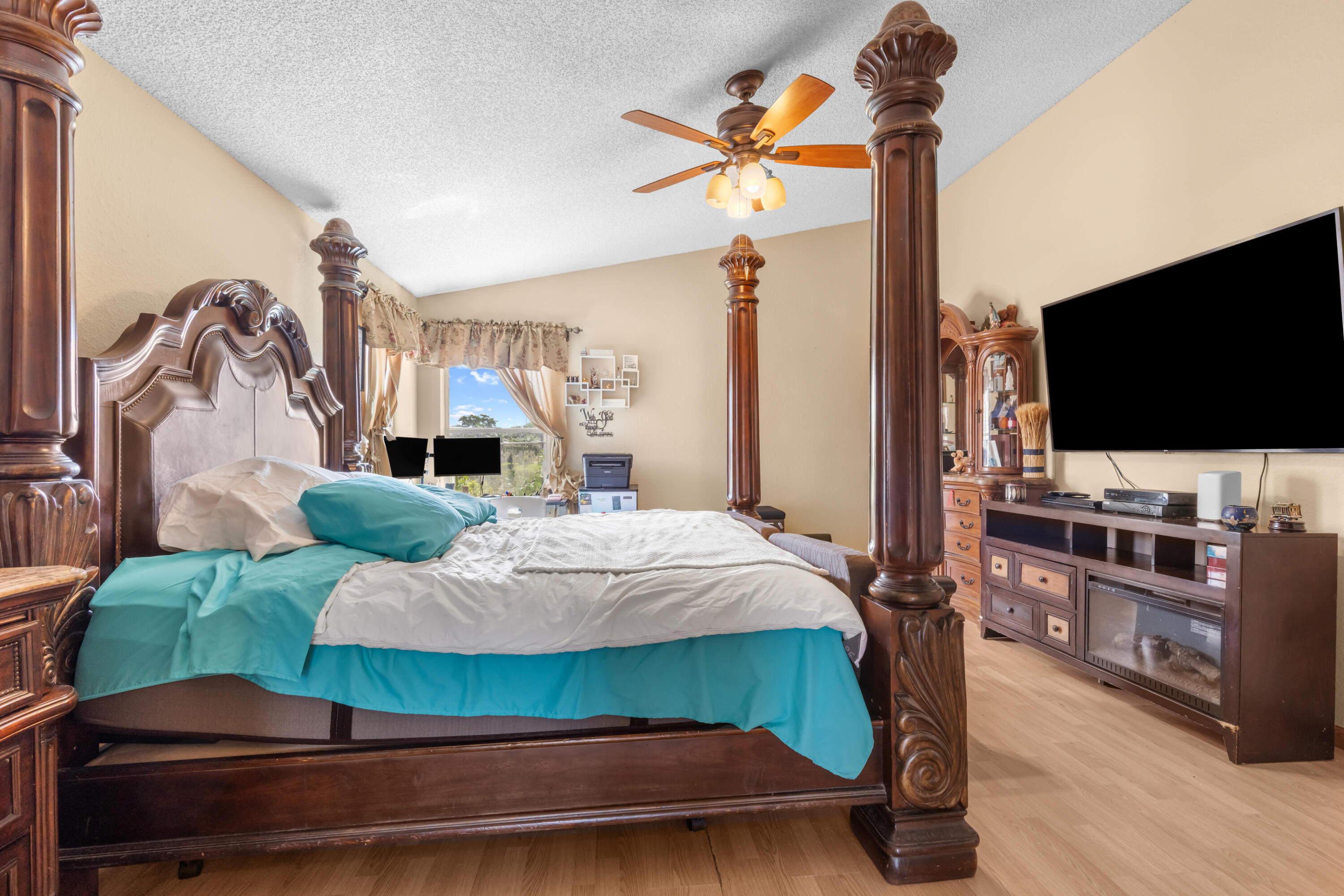 CHAPEL LAKE ESTATES - Residential