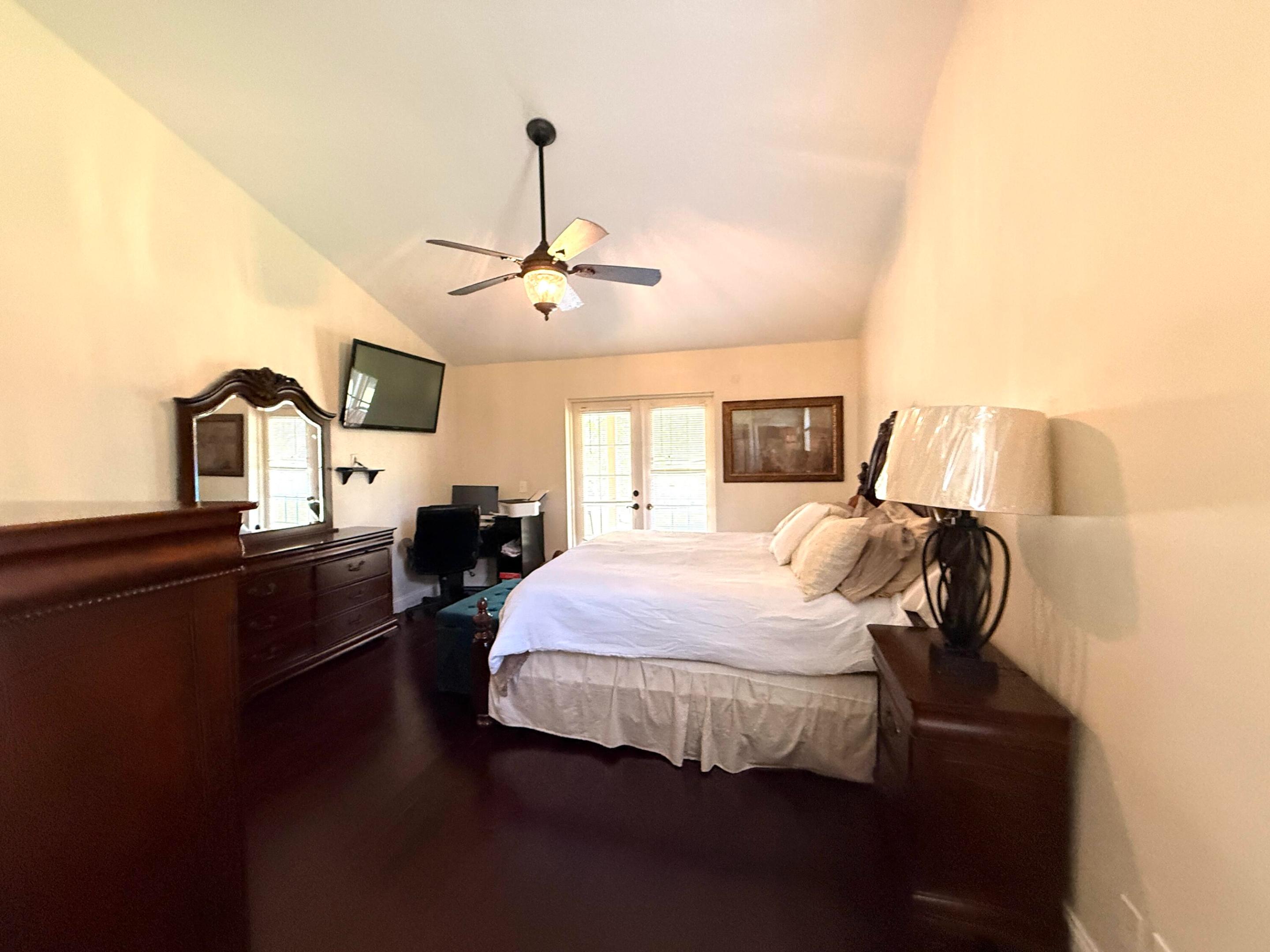 Acreage & Unrec - Residential