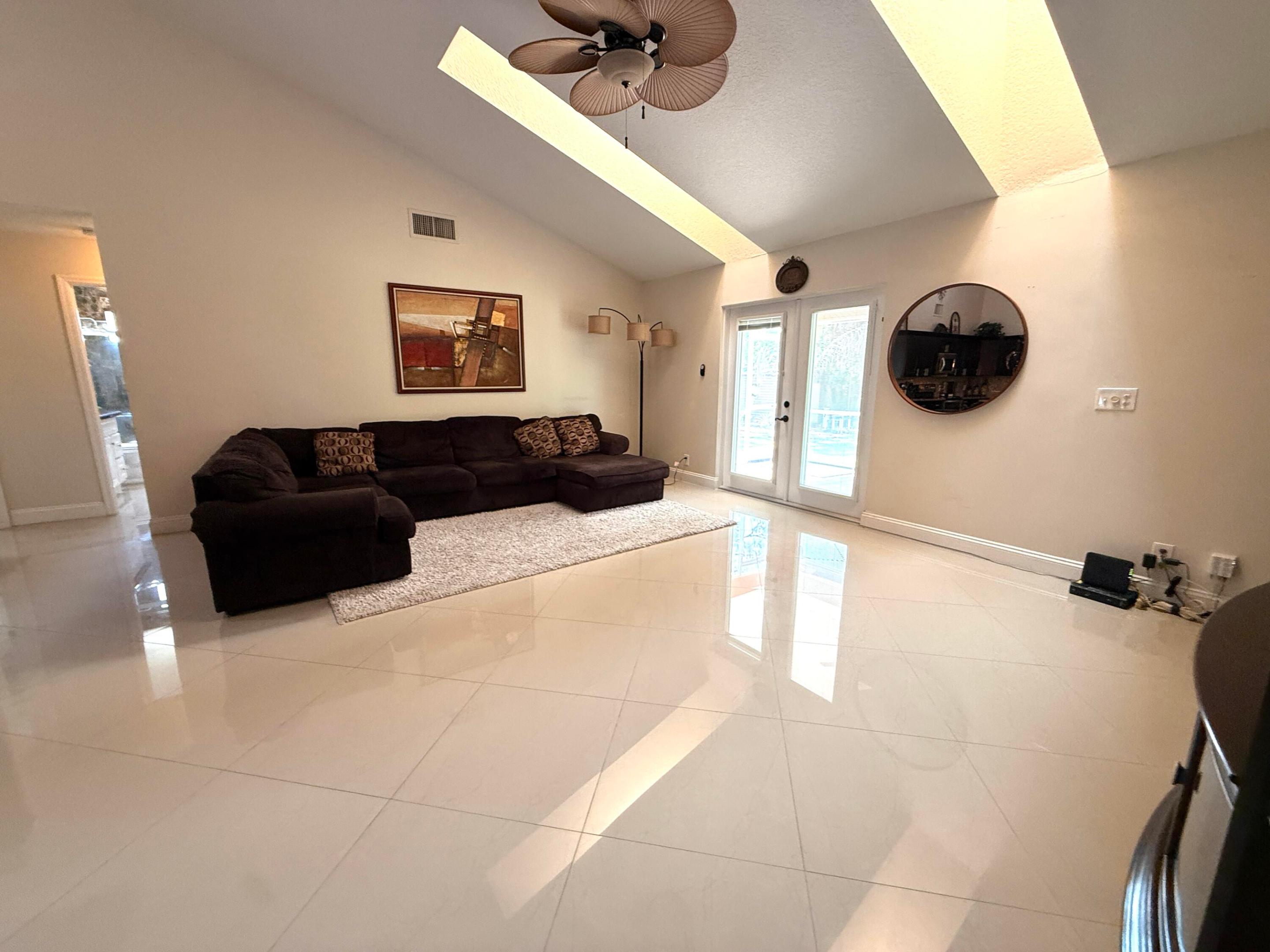 Acreage & Unrec - Residential