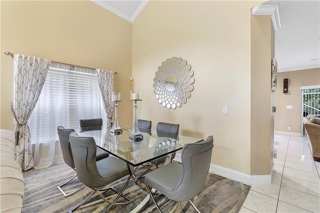 Pine Ridge 112-37 B - Residential