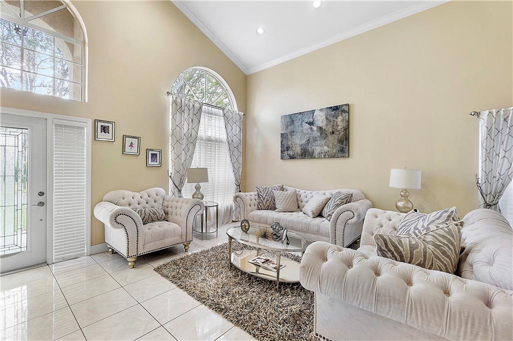 Pine Ridge 112-37 B - Residential