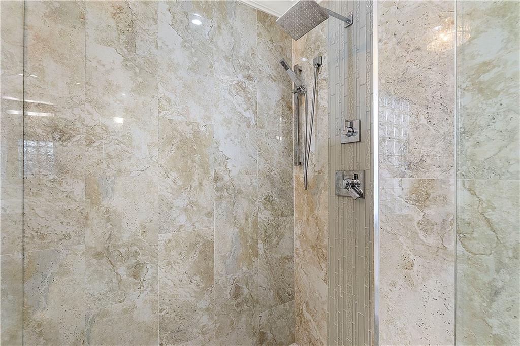 Pine Ridge 112-37 B - Residential