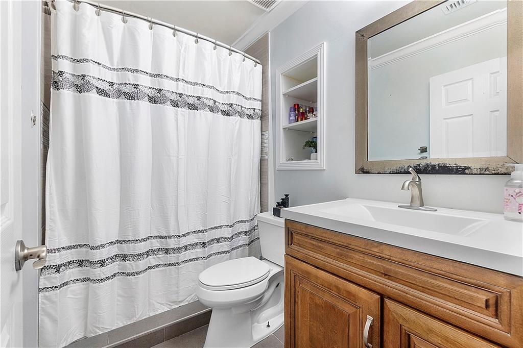 Pine Ridge 112-37 B - Residential