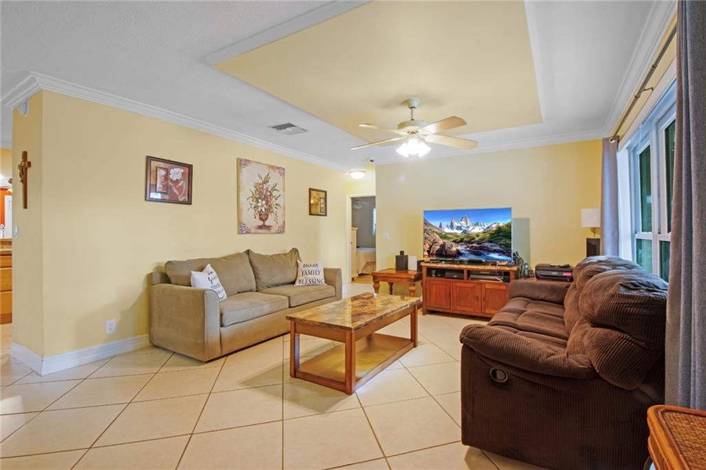 Coral Manor Third Add 53- - Residential