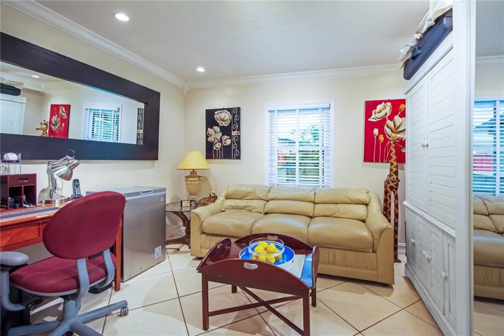 Coral Manor Third Add 53- - Residential