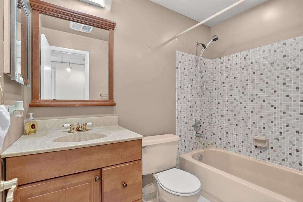 ASHMONT CONDOMINIUM F - Residential