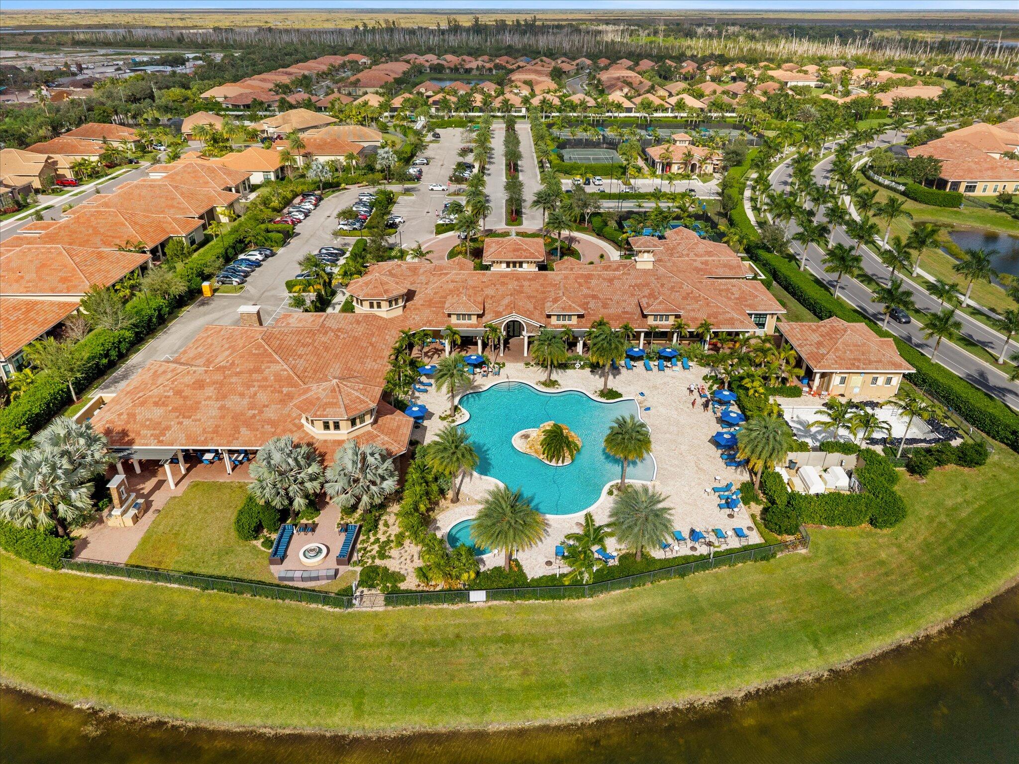 PARKLAND ROYALE - Residential