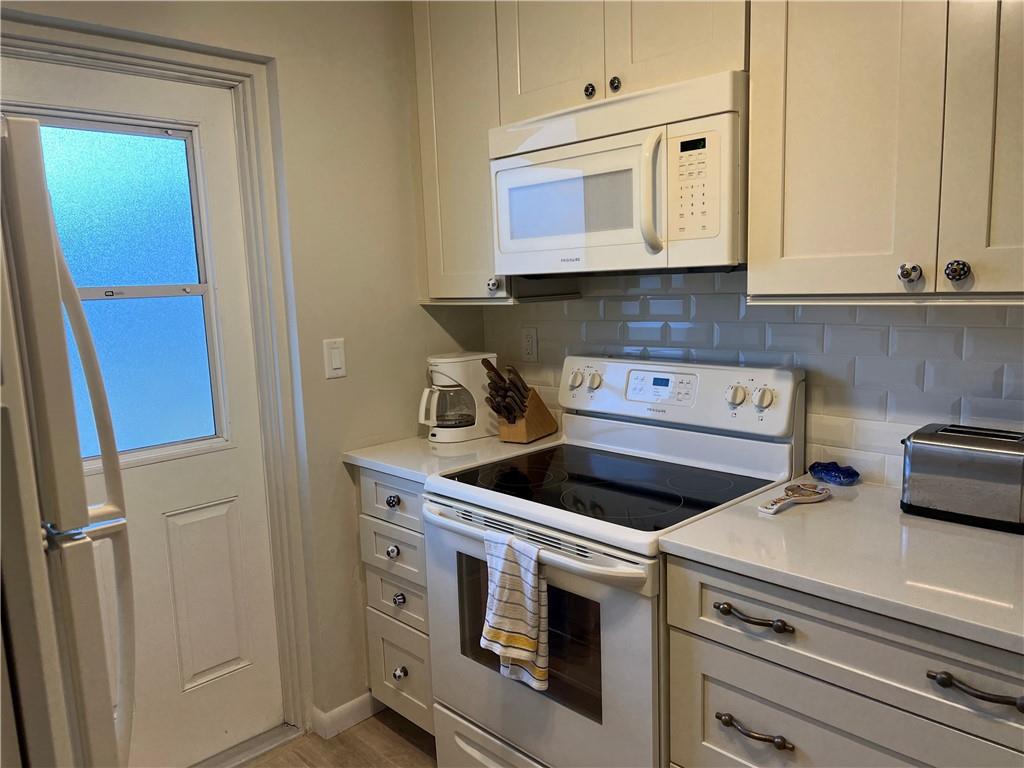 Hillsboro Cove - Residential