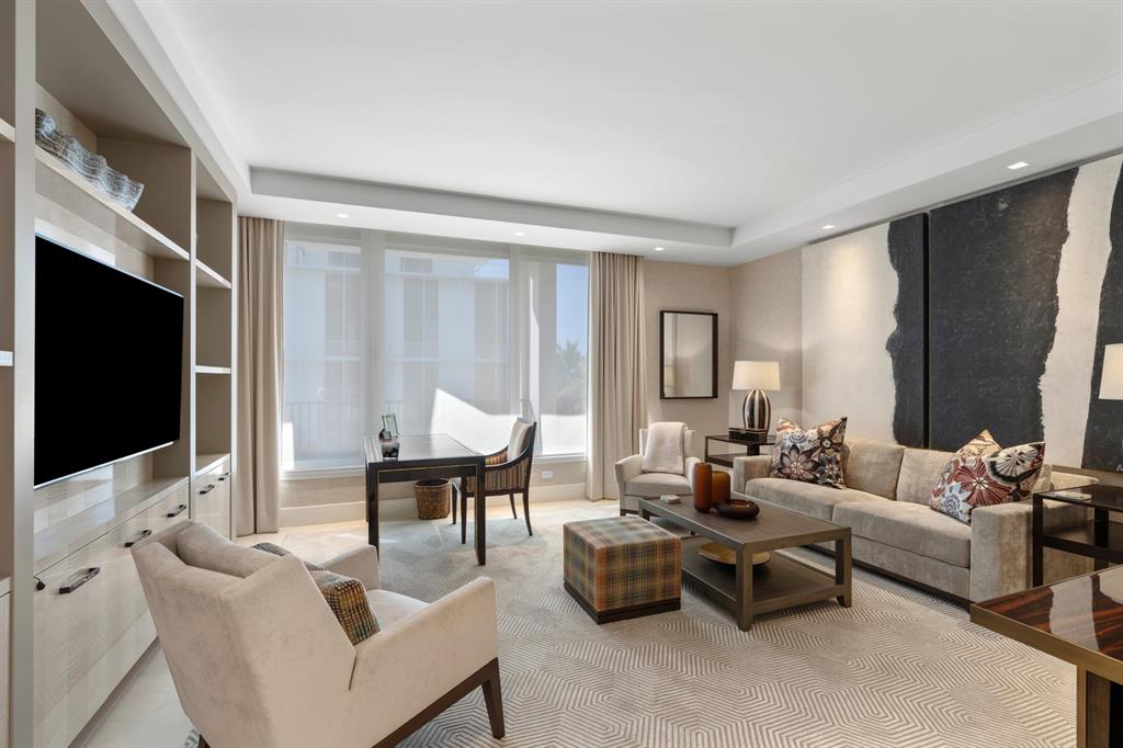 DUNSTER HOUSE CONDO - Residential