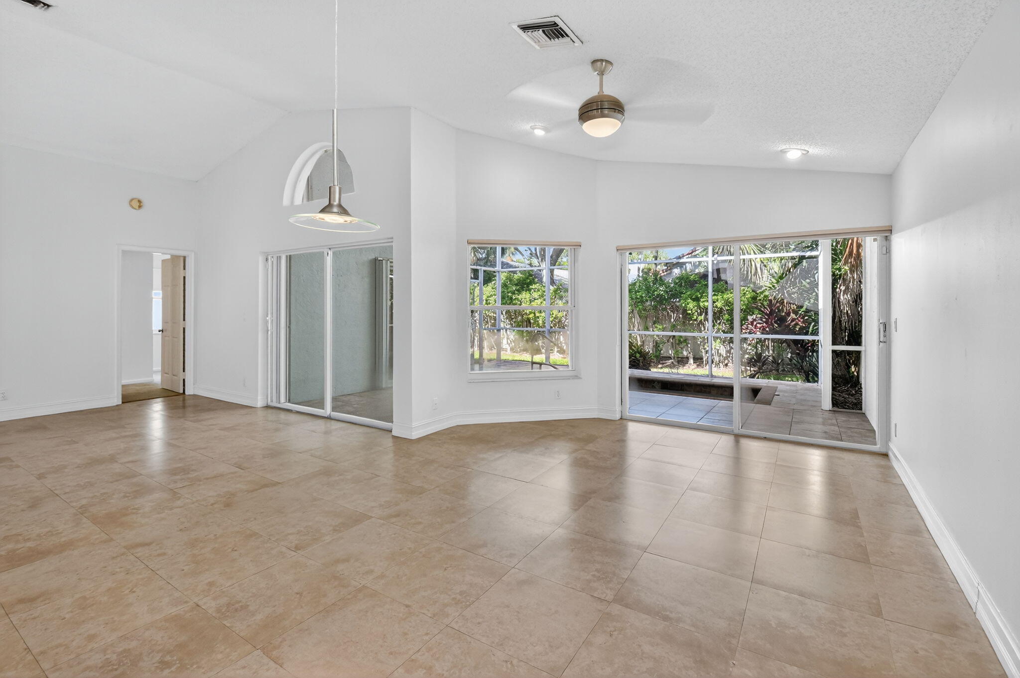 PALM ISLES - Residential