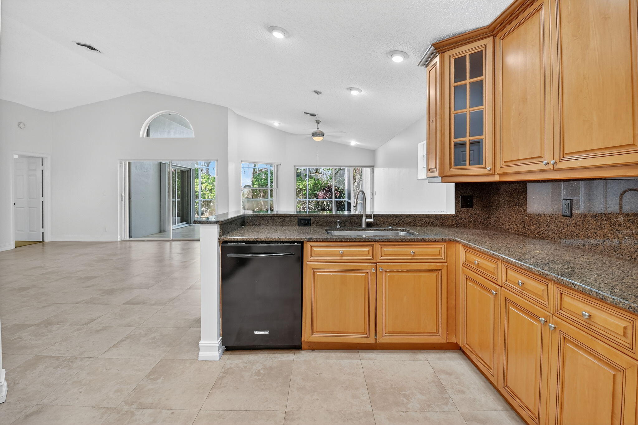 PALM ISLES - Residential