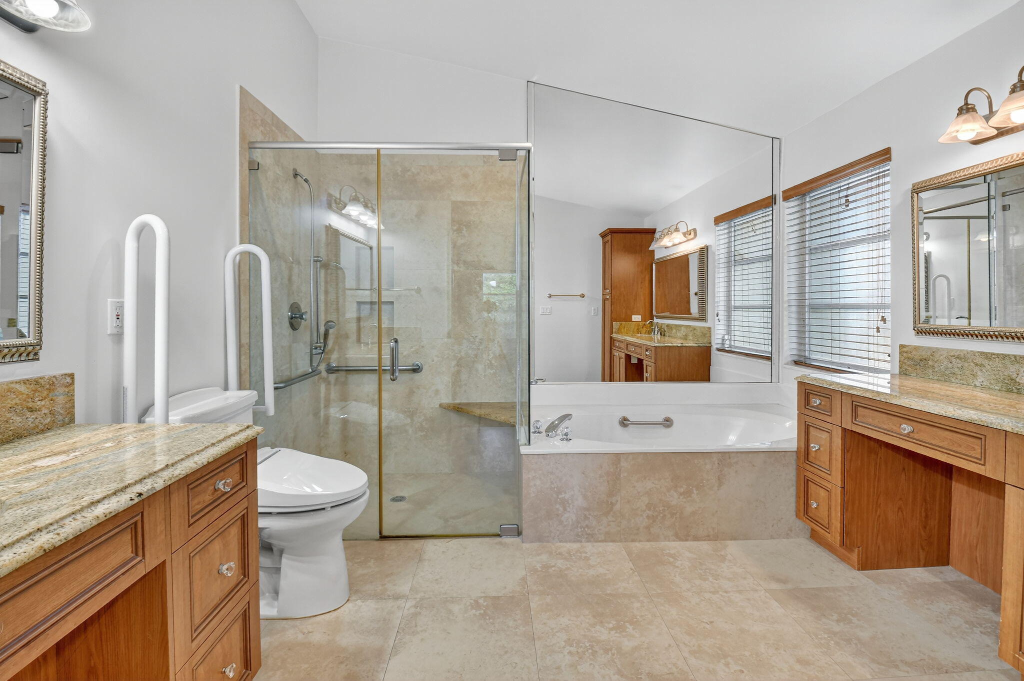 PALM ISLES - Residential