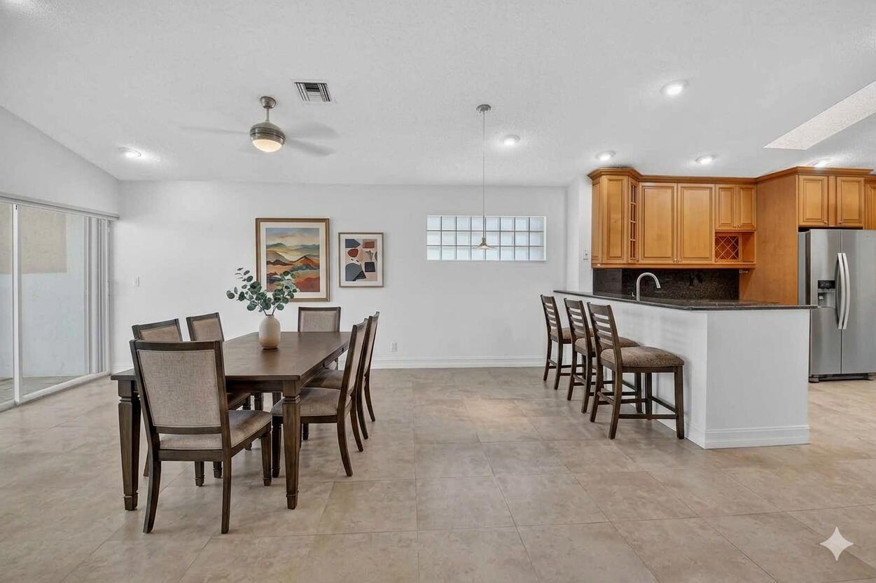PALM ISLES - Residential